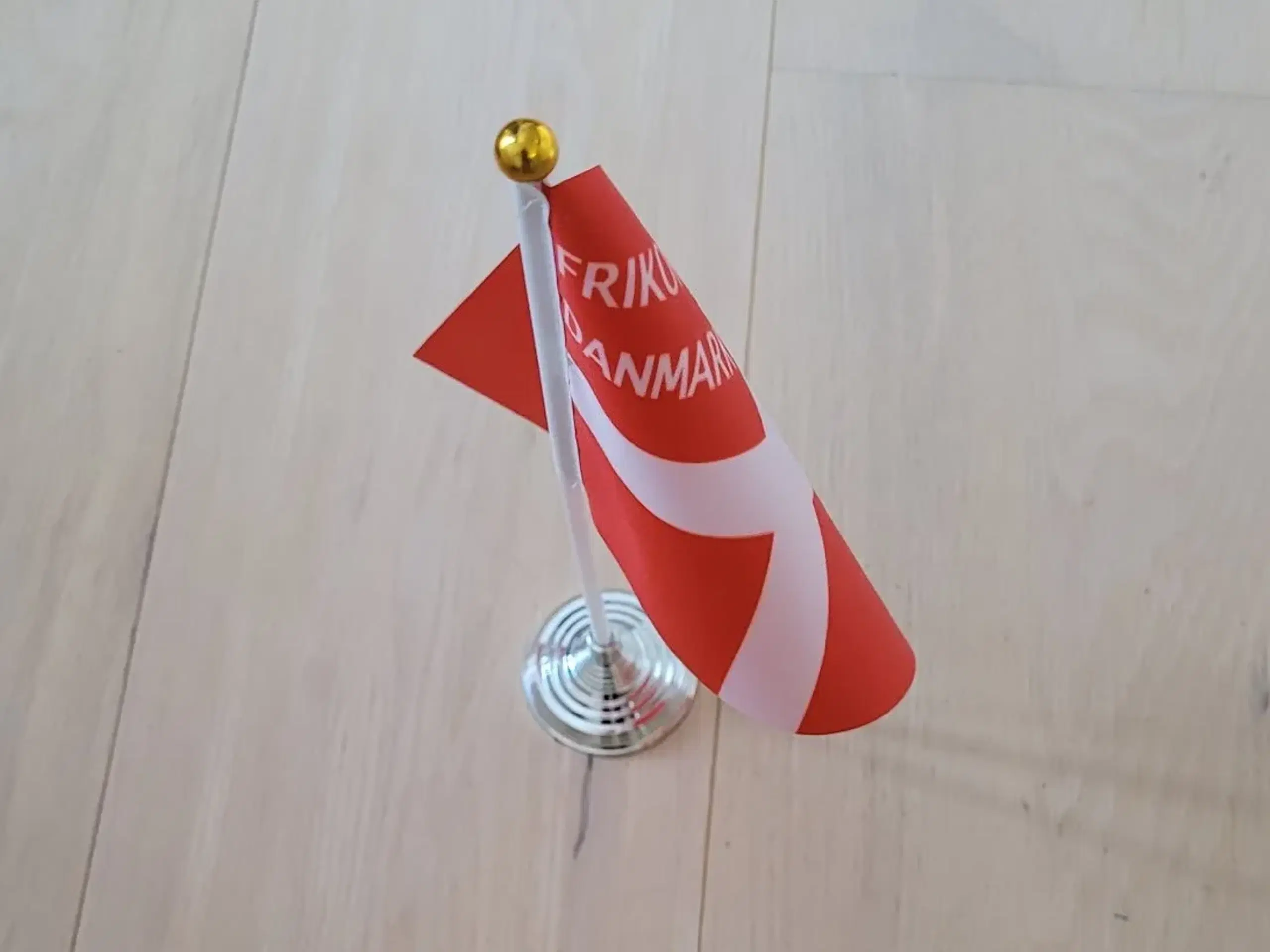 Danmark WW2 mini flag