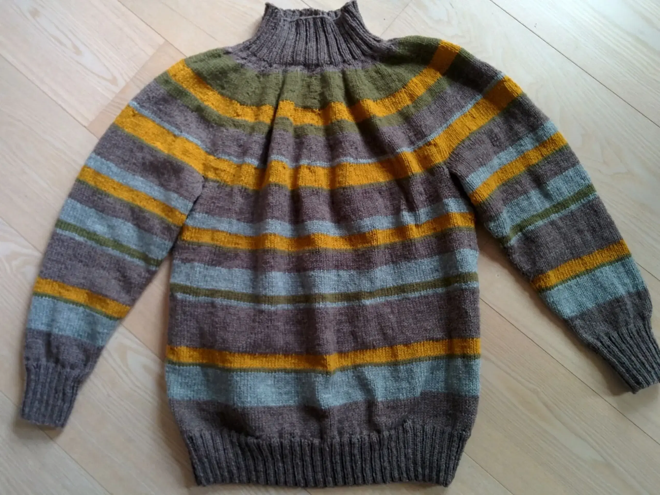 Sweaters Hjemmestrik str 44