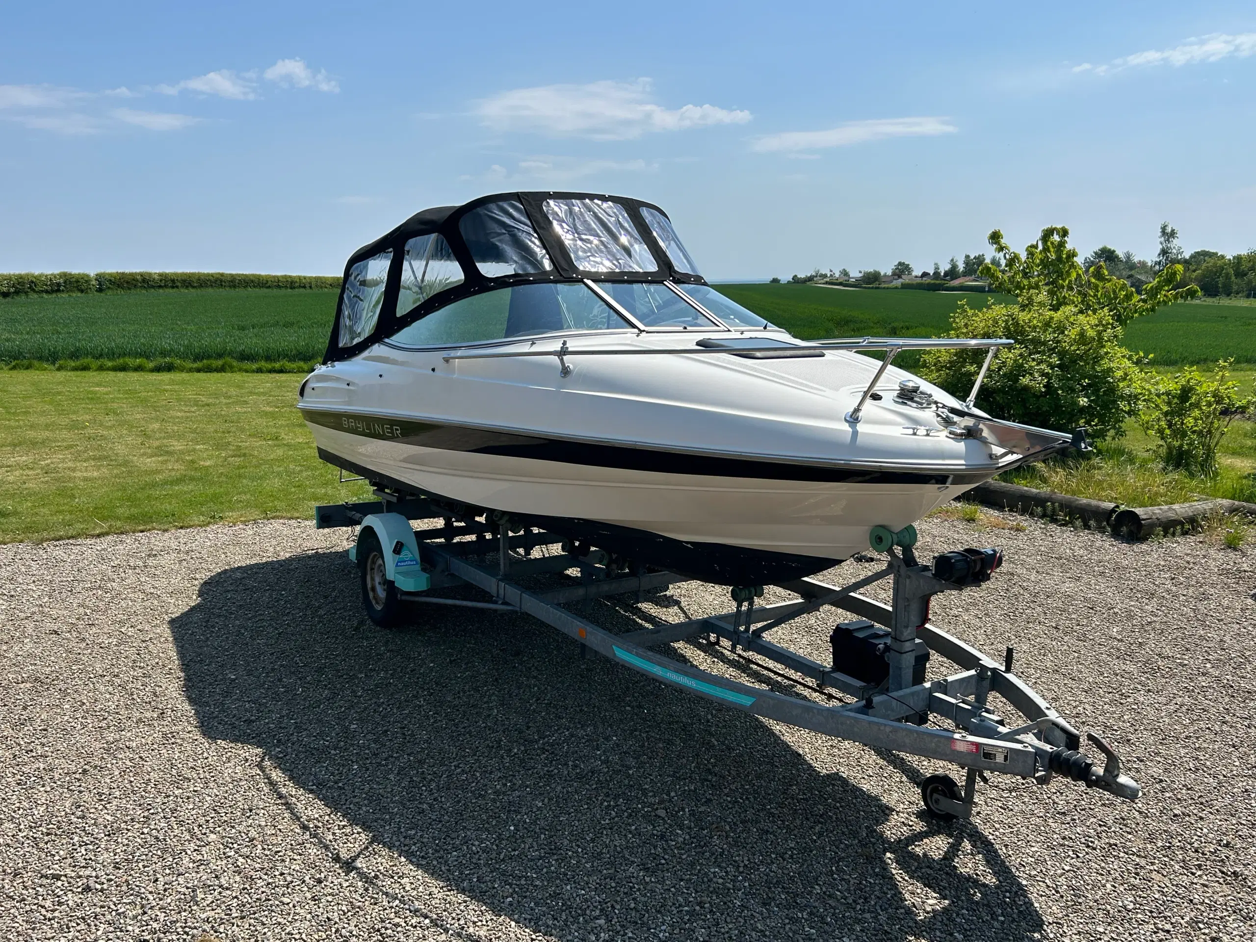 Bayliner Capri 2052LX Daycruiser