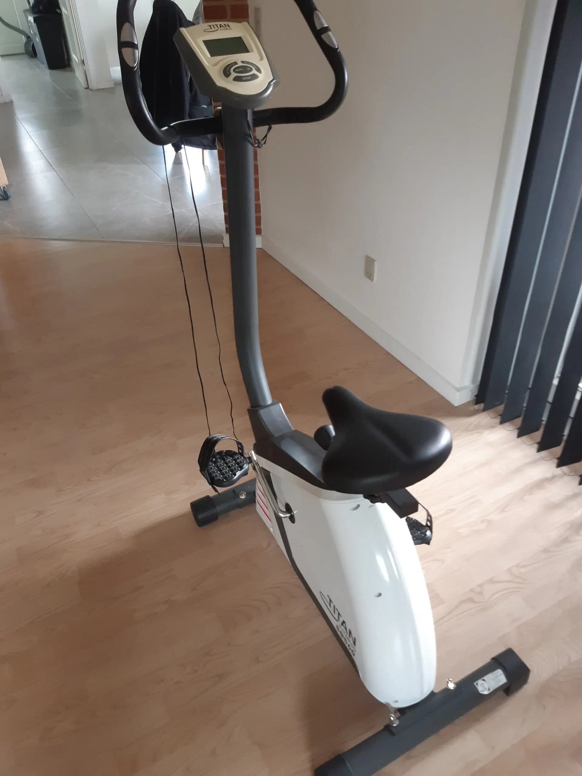 Kondi cykel Titan Fitness