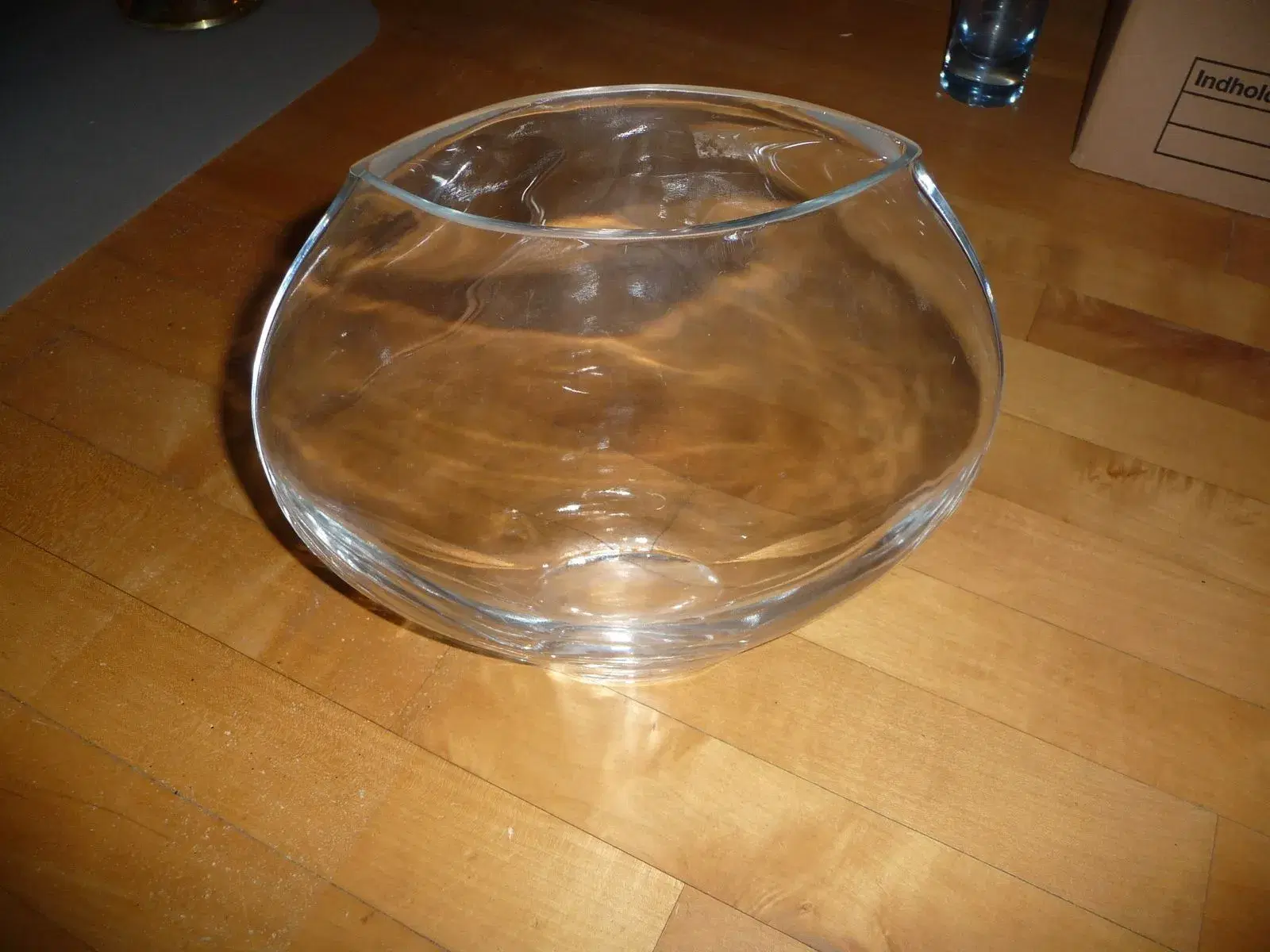 oval glas vase den er 23 cm høj 25 cm