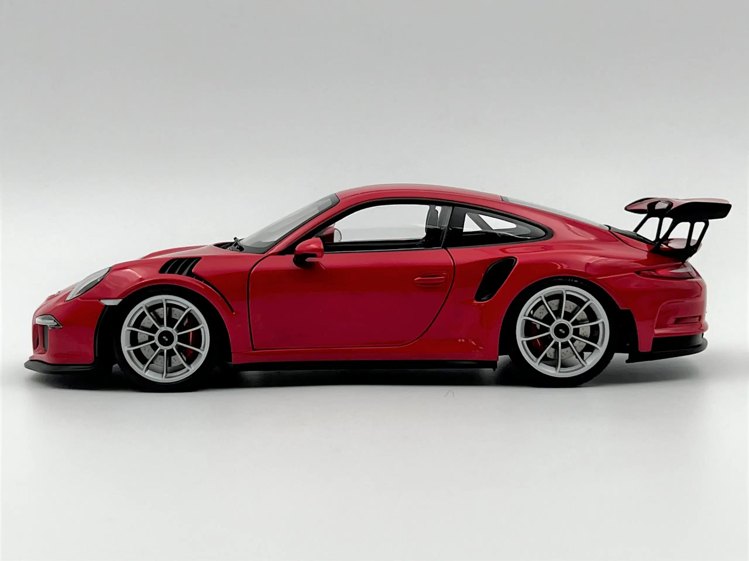 2016 Porsche 911 (9911) GT3 RS 40 AUTOart - 1:18