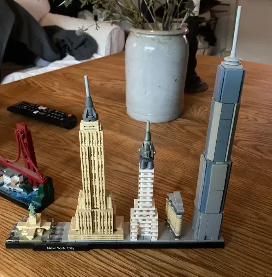 Lego new york 21028