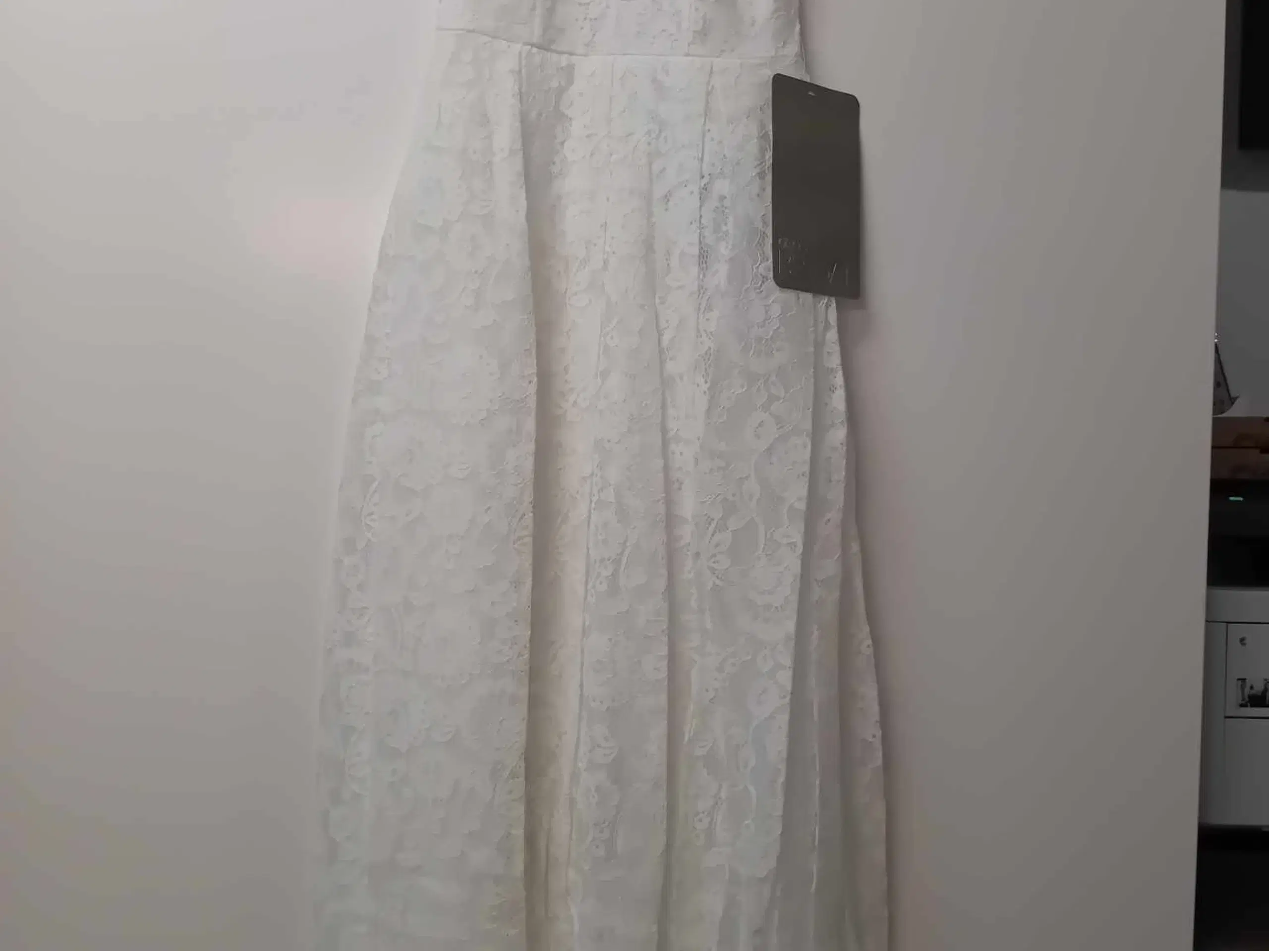 Ny brudekjole str40 fra asos bridal