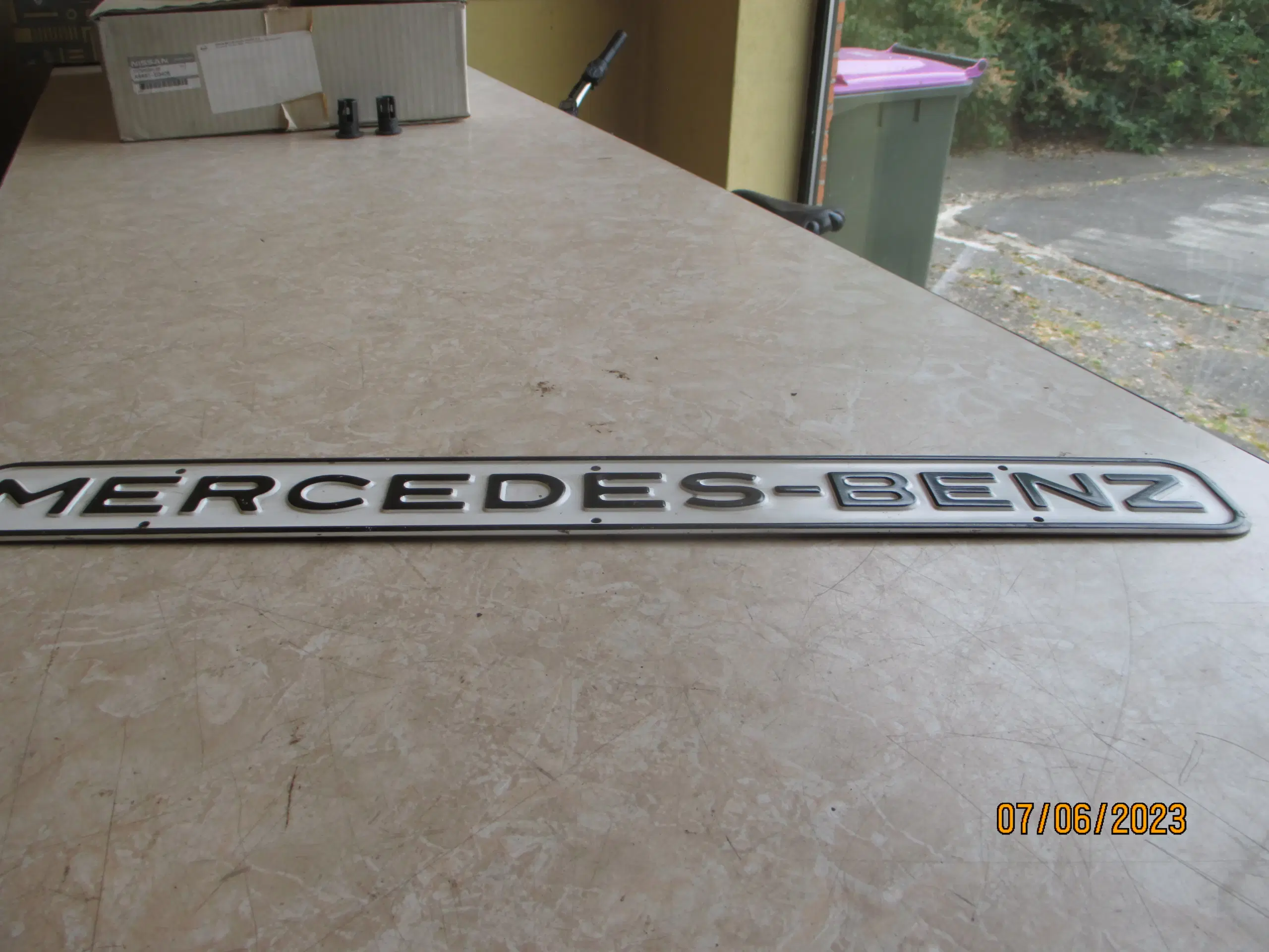 Mercedes-Benz  Emblem/ Skilt