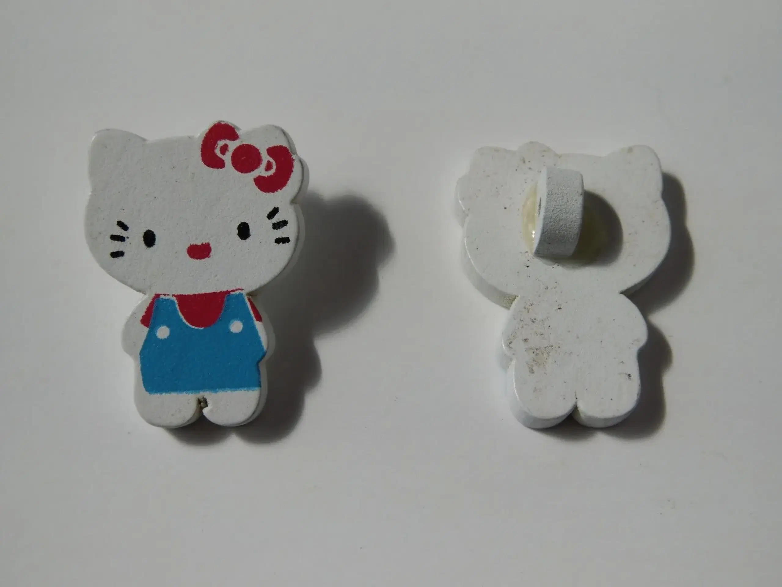 Hello Kitty knapper