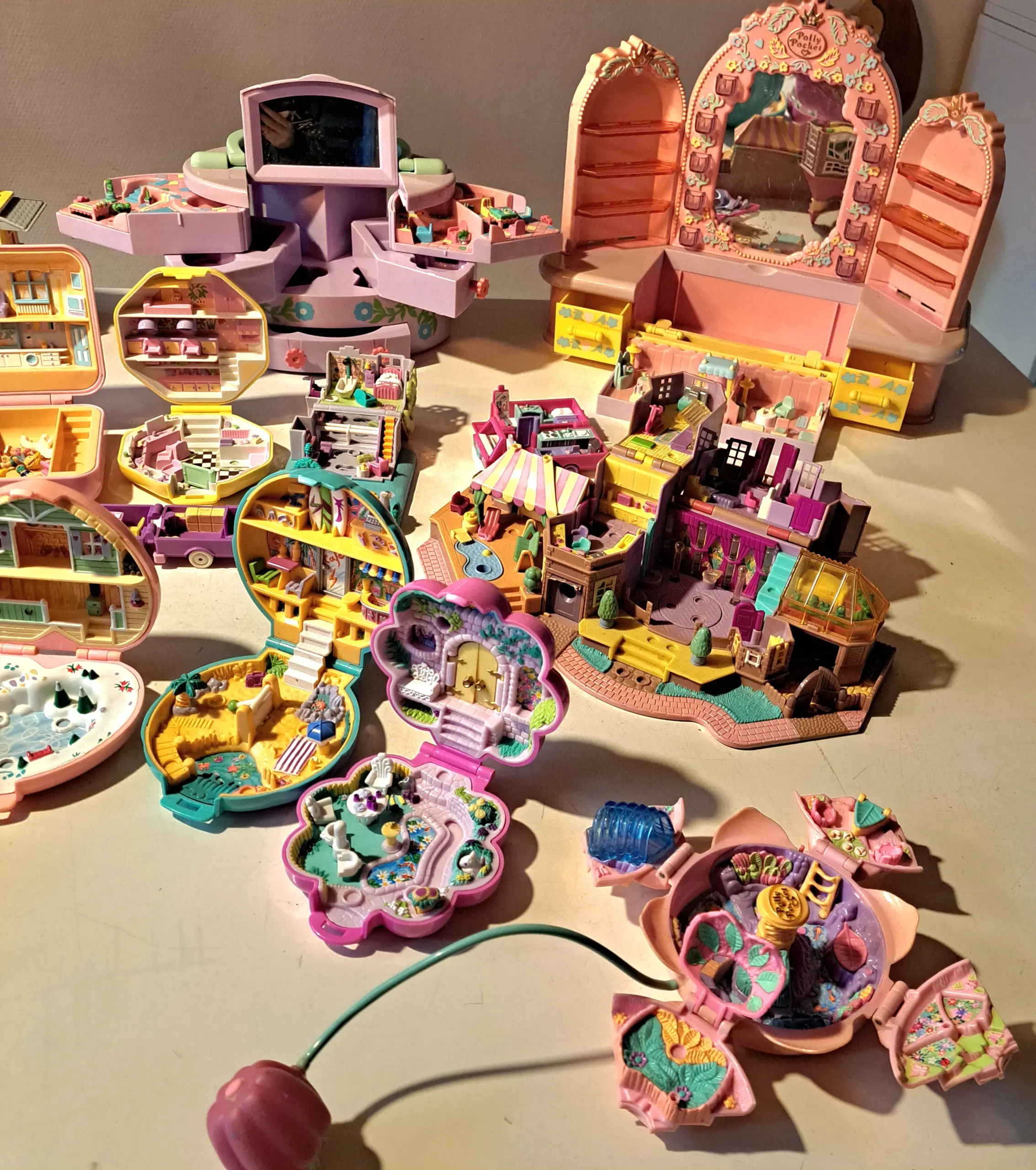 Polly Pocket x 16 m figurer