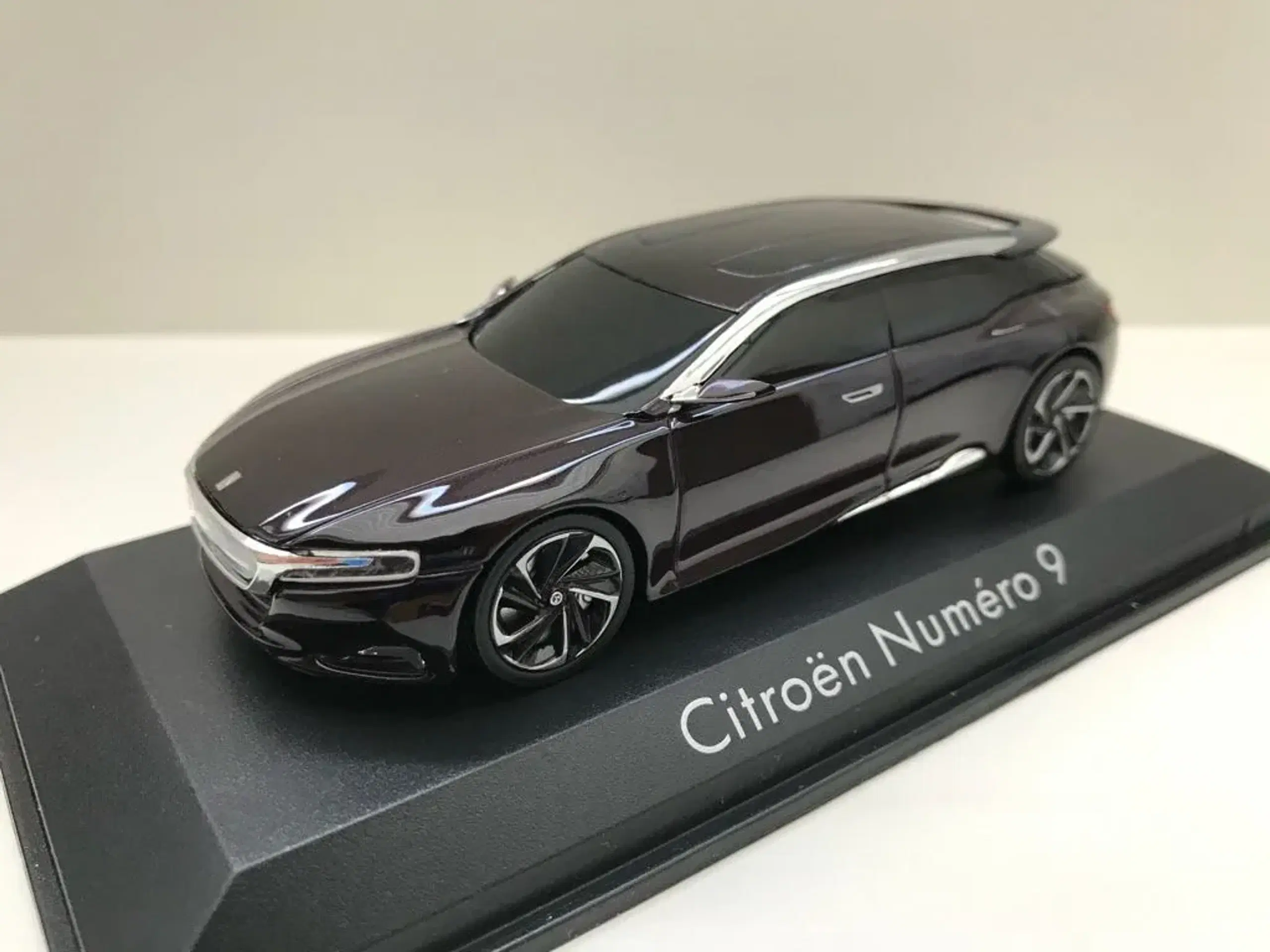 Citroen Numero 9 Conceptcar 2012