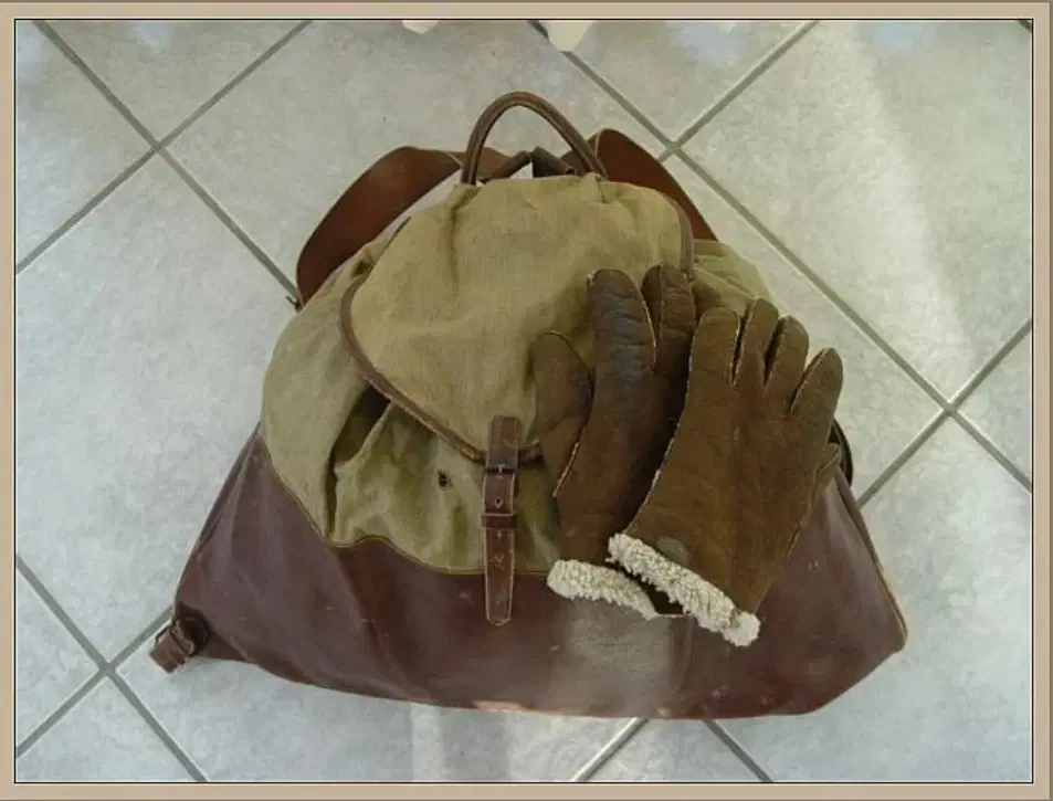 * Wehrmacht Rucksack  Lederhandschuhe *