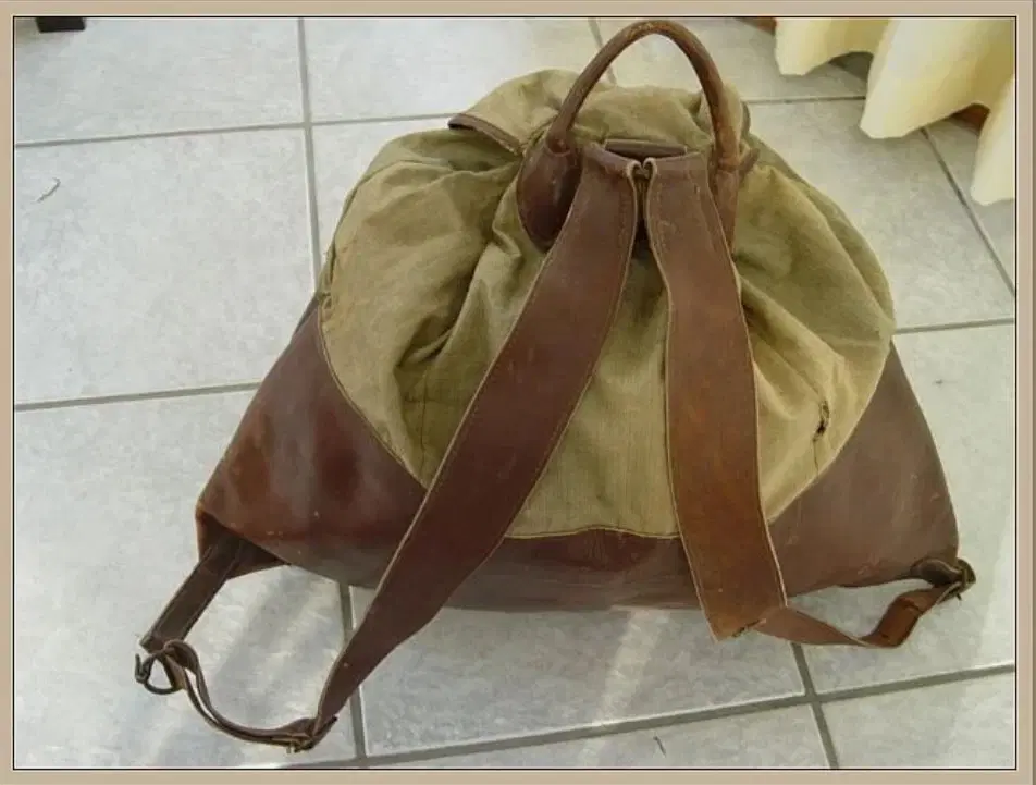 * Wehrmacht Rucksack  Lederhandschuhe *