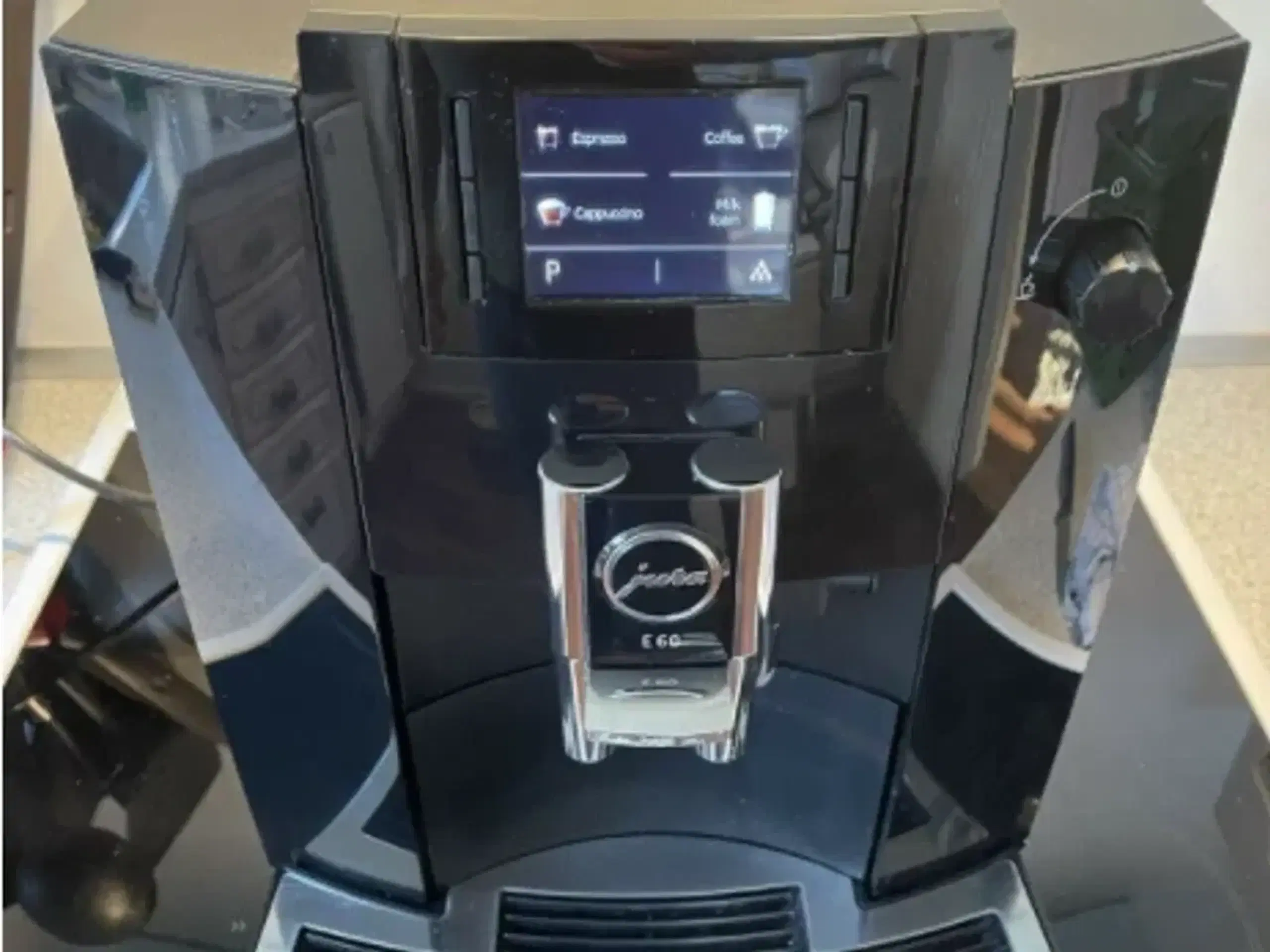 Fuldautomatisk Espresso-/Kaffemaskine Jura E60