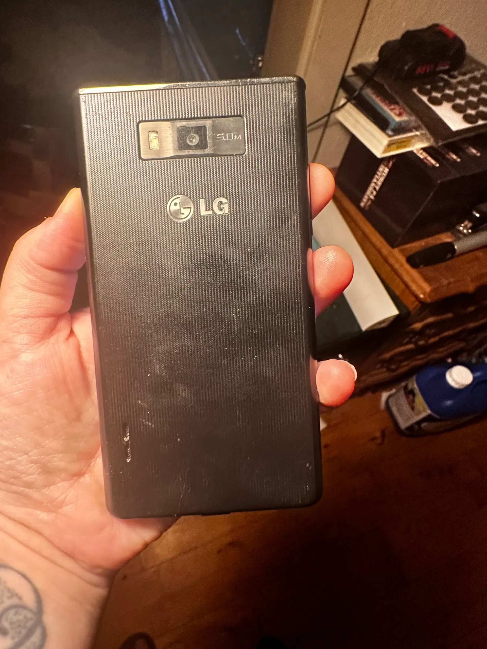 LG-P700