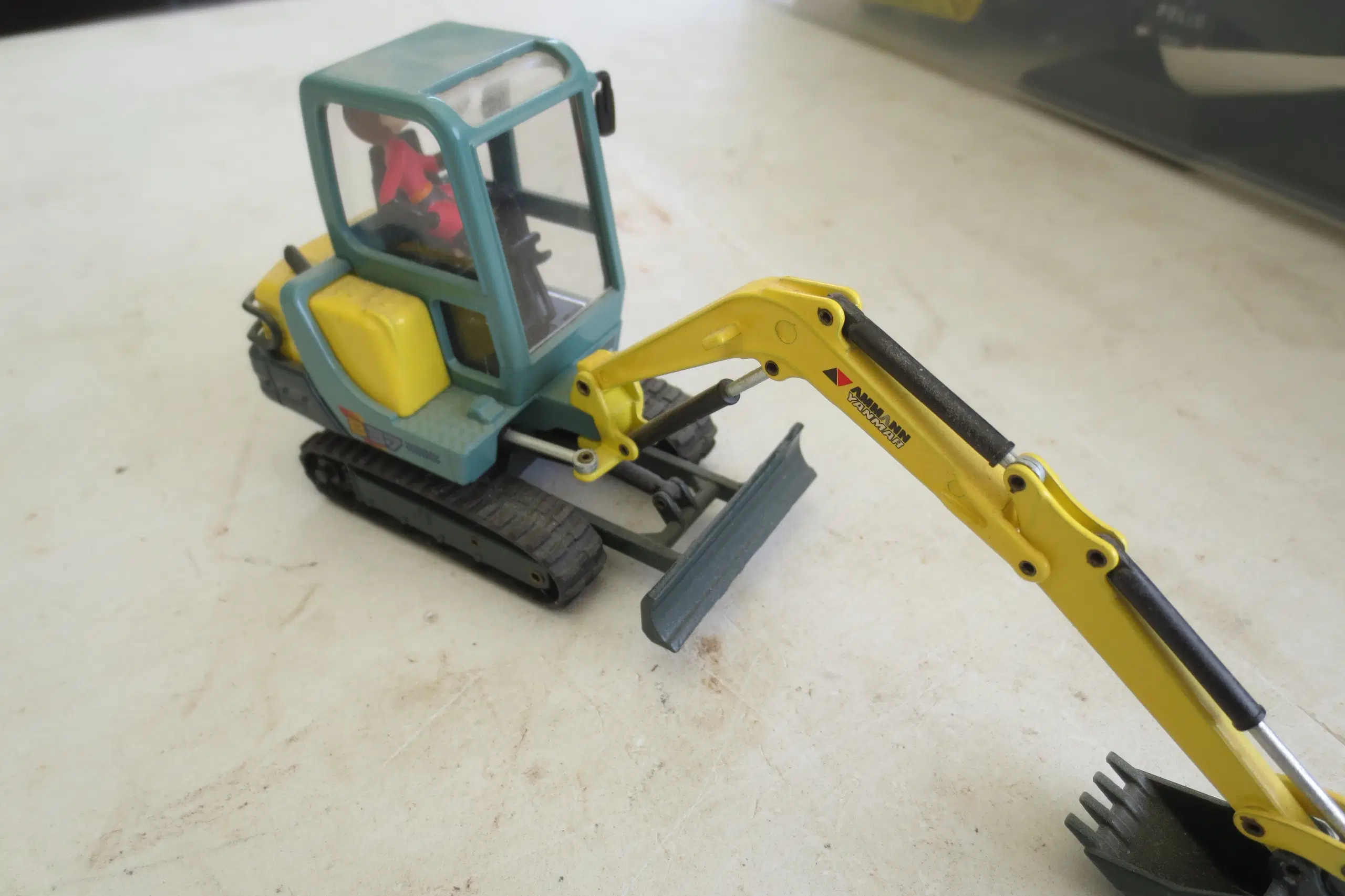 1 stk Yanmar B 37 Minigraver