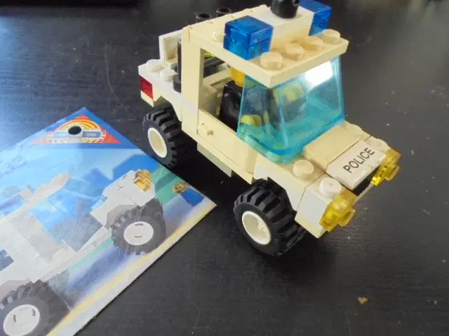 LEGO 6533 – Town Police 4 x 4