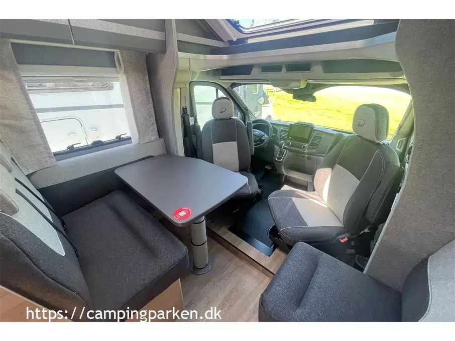 2024 - Dethleffs Just GO T7055 EB AUT   Flot nyhed fra Dethleffs på Ford Transit Sporty design enkeltsenge og automatgear!