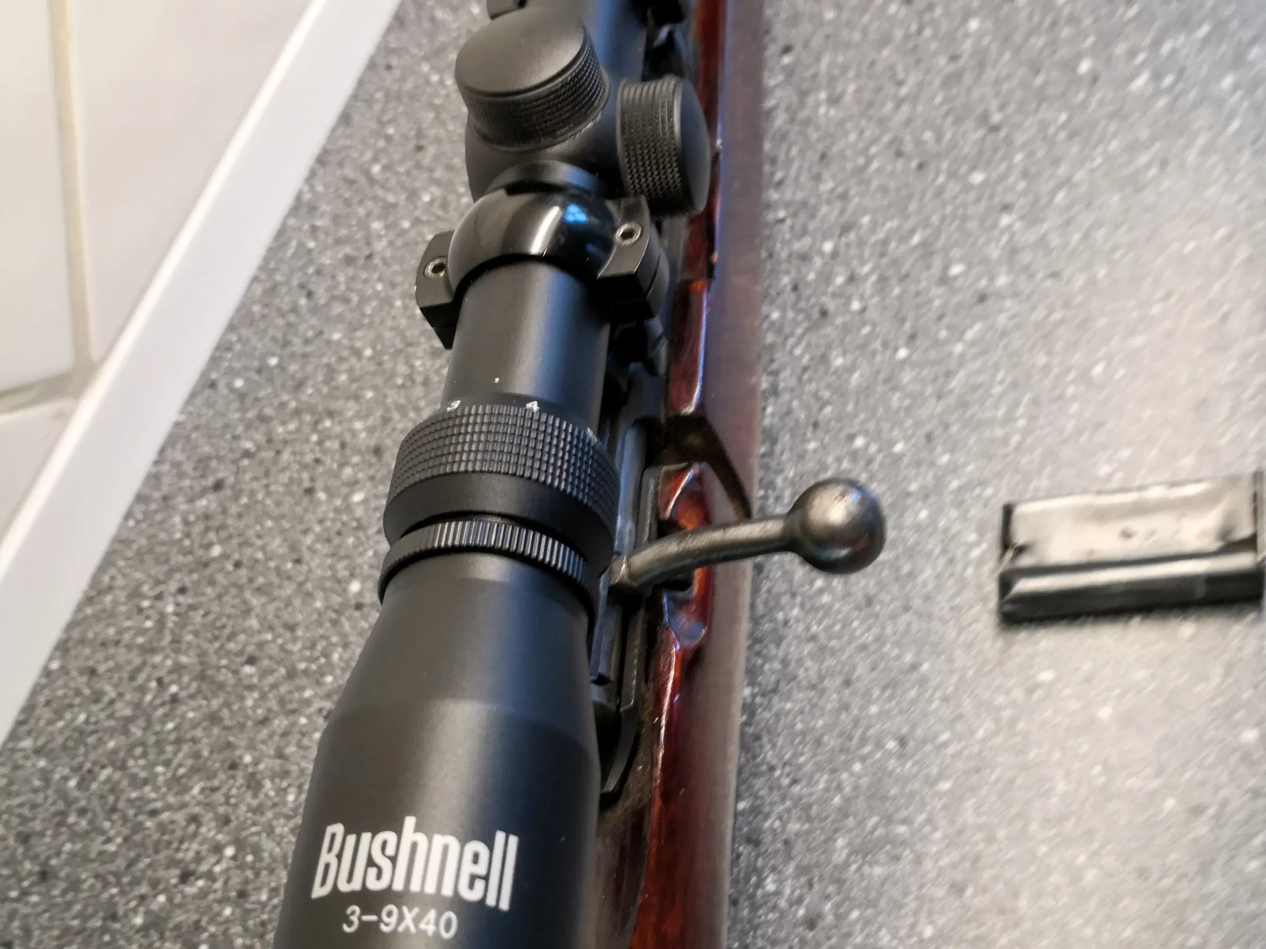 Salonriffel med ny Bushnell kikkert 3-9x40 mm