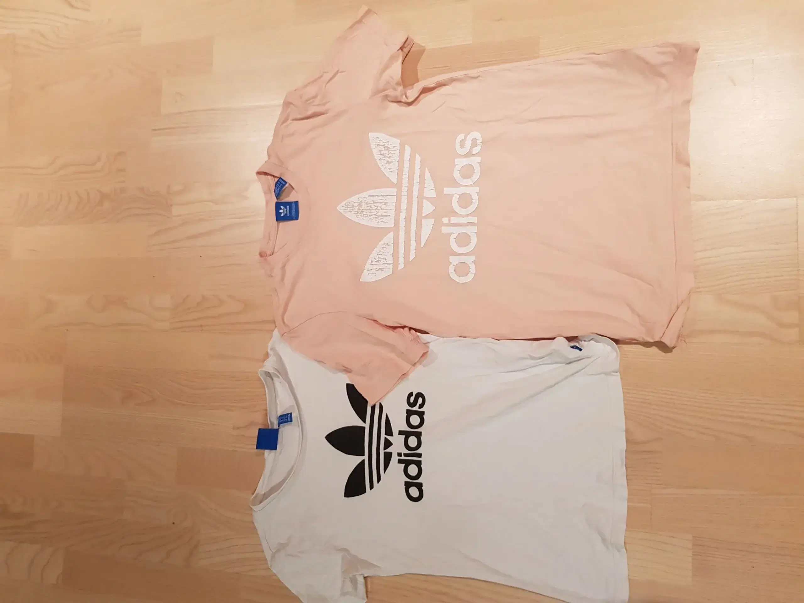 Adidas T-shirt