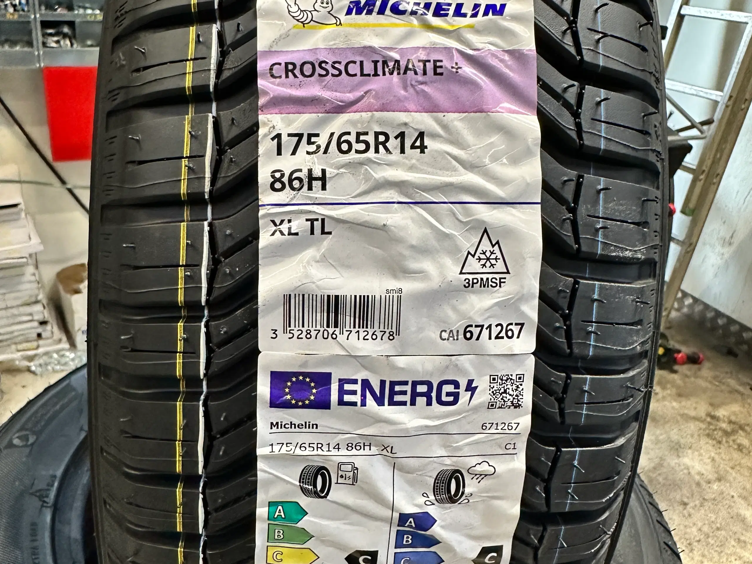 Michelin crossclimate+ 175/65 14 86H