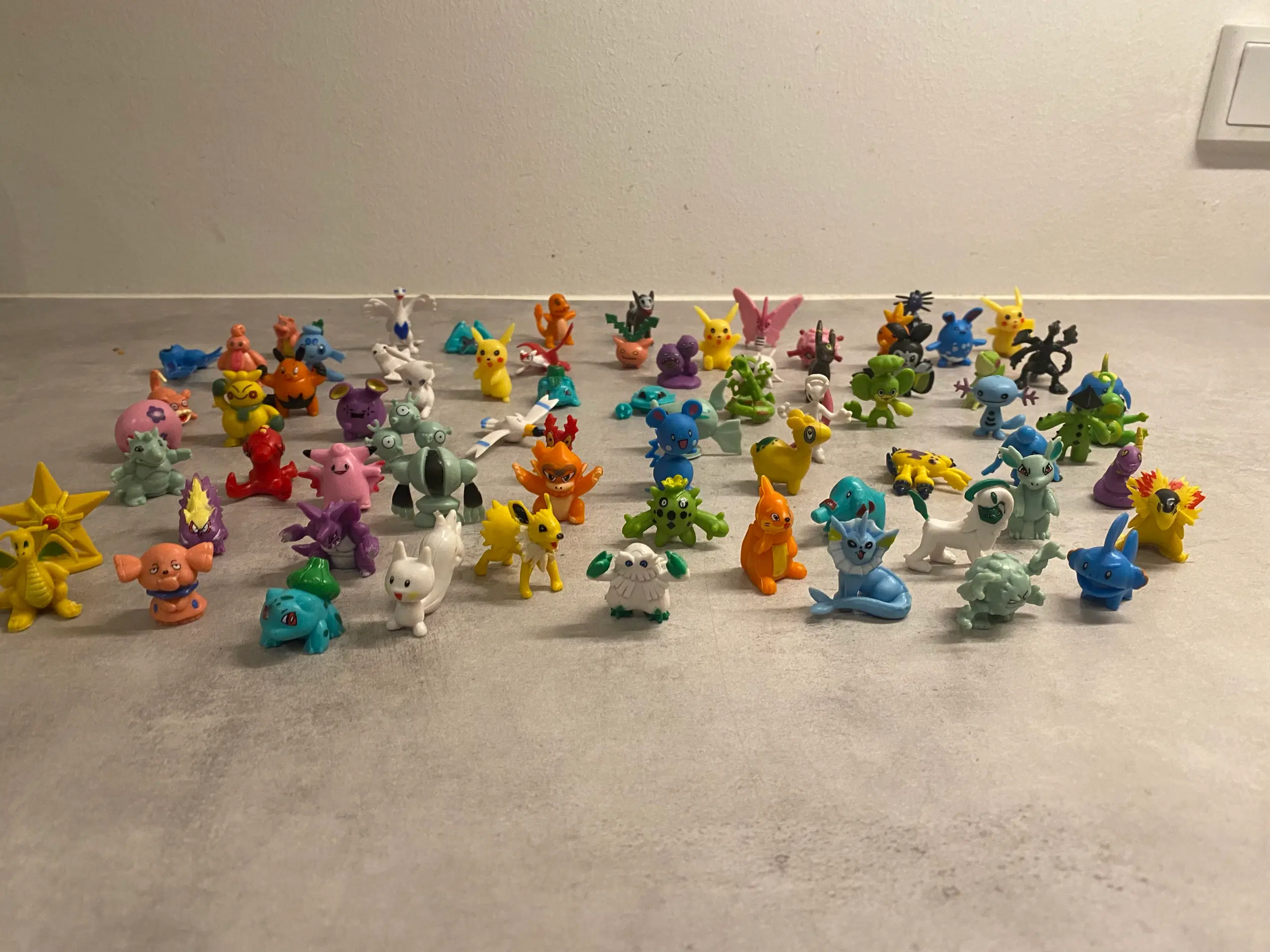 Pokemon figurer 72 stk