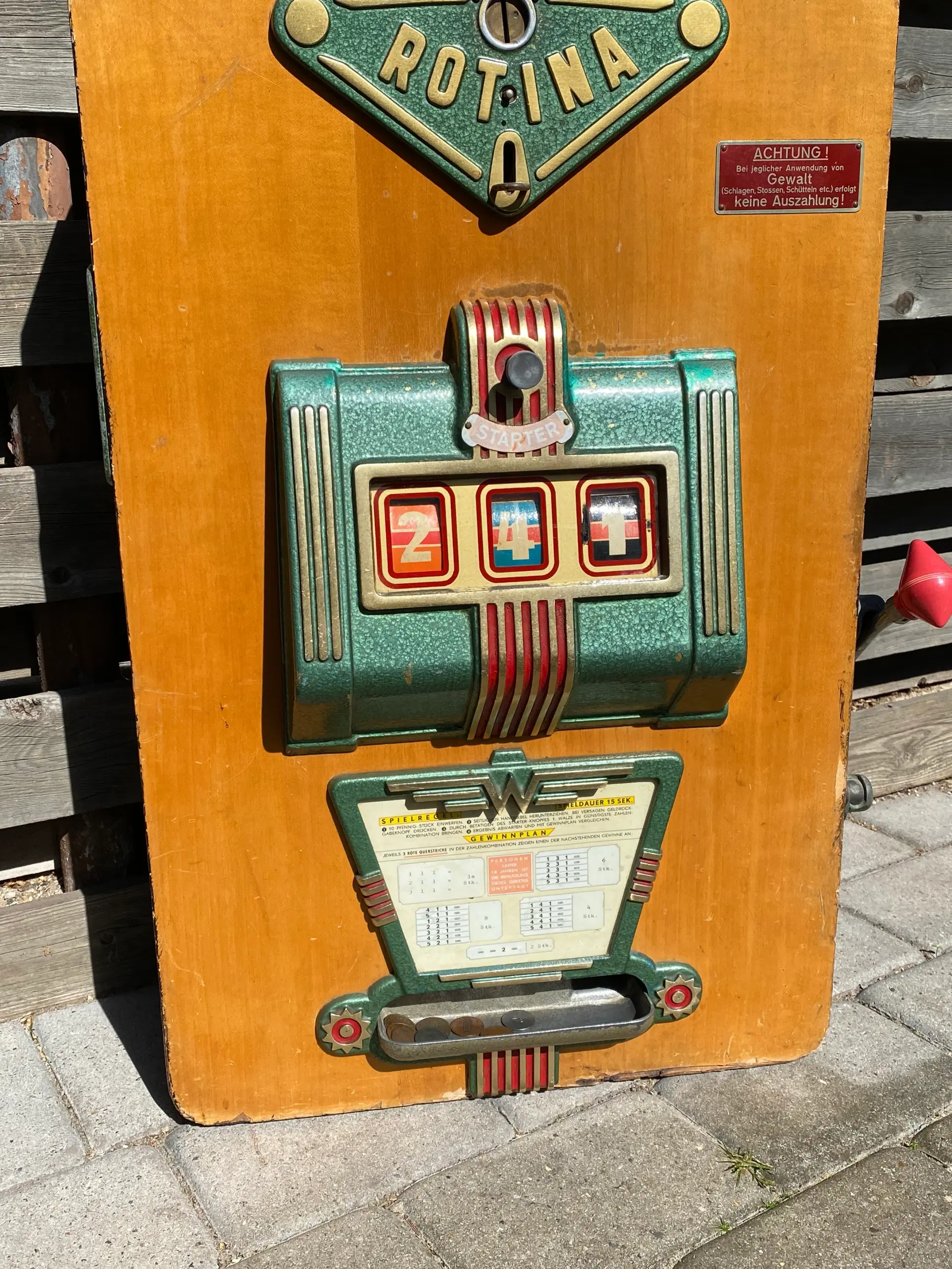 Spilleautomat /enarmet tyveknægt