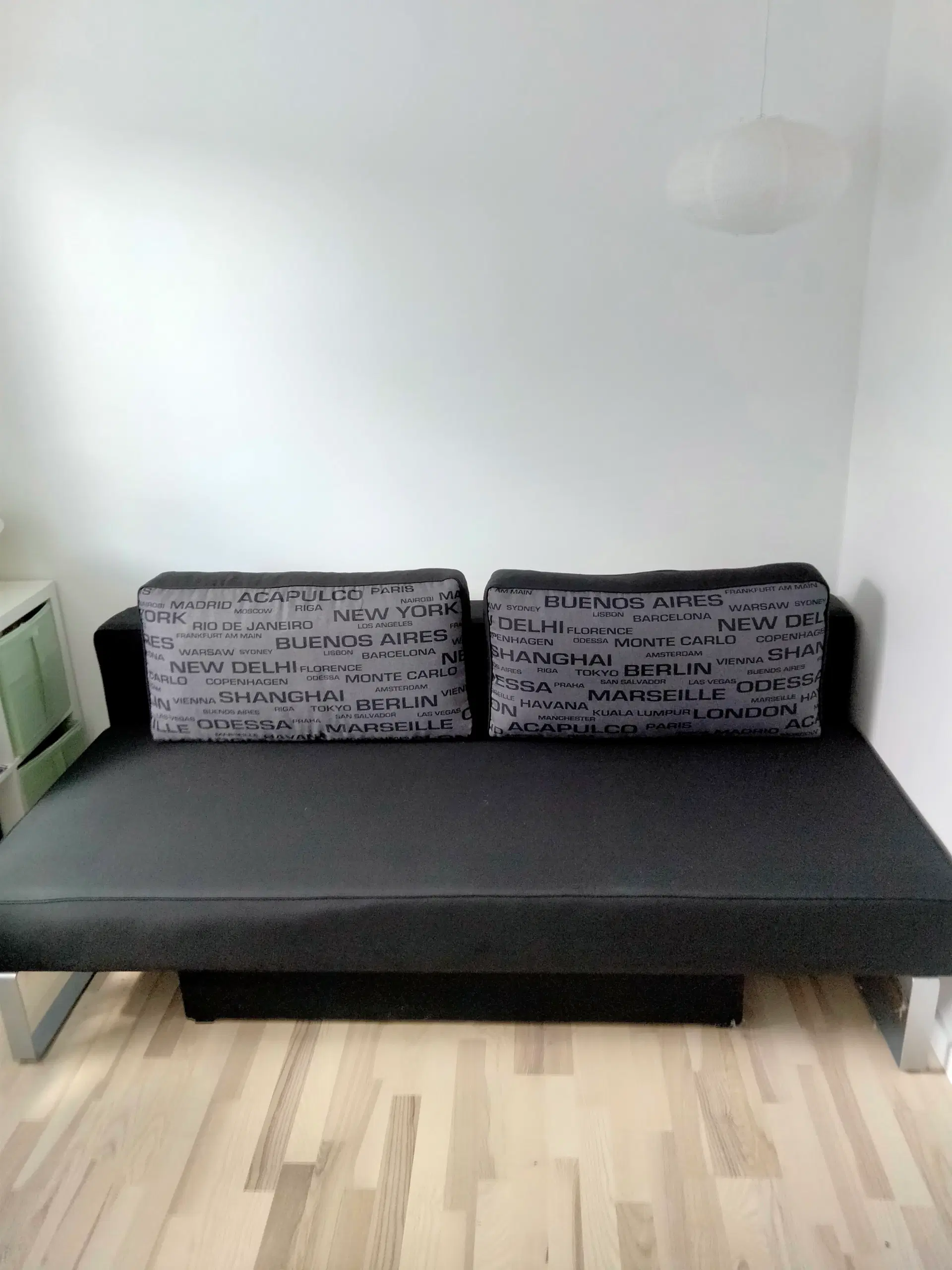 Sovesofa sort