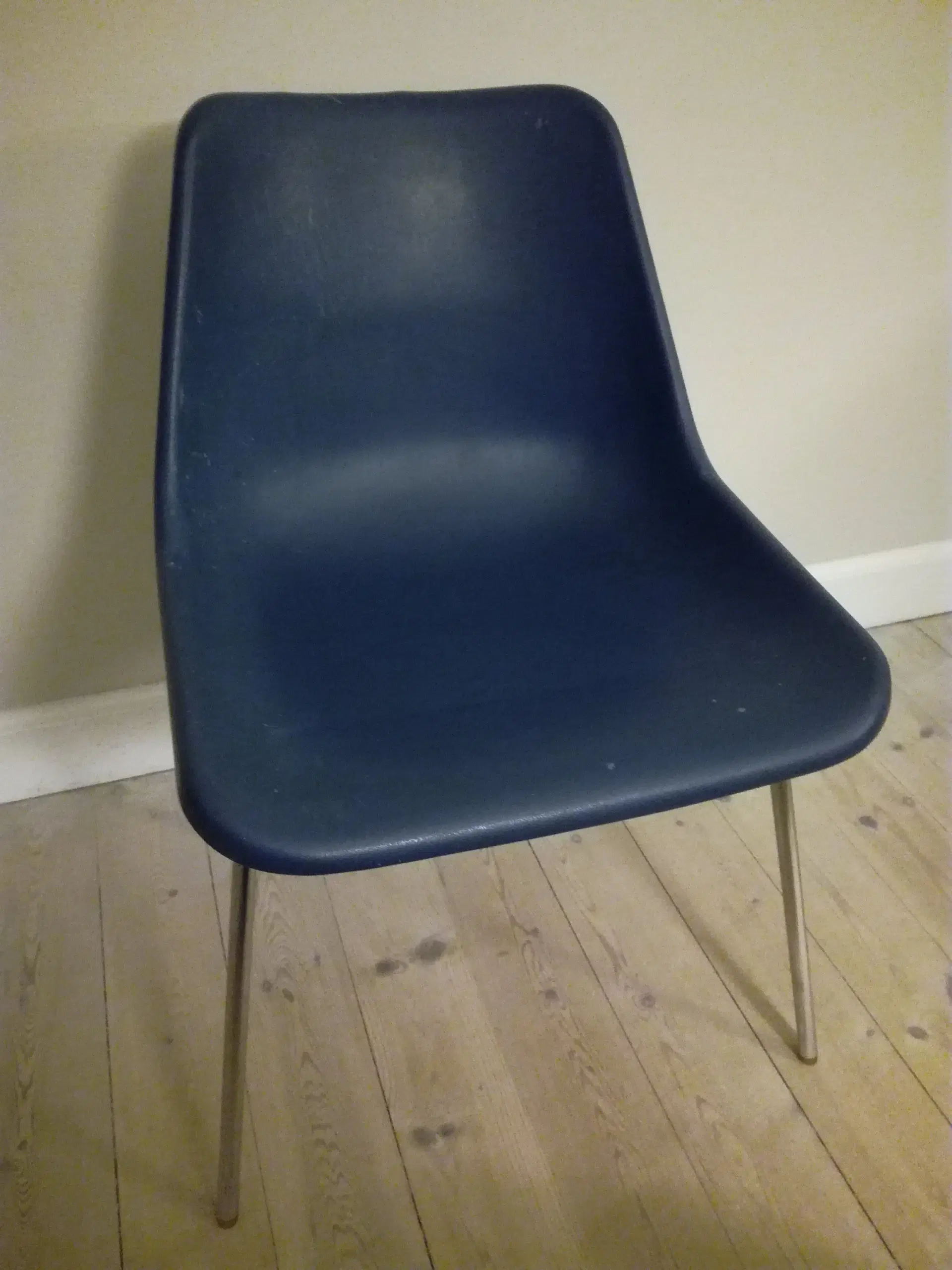 Robin Day Polypropylene Chair