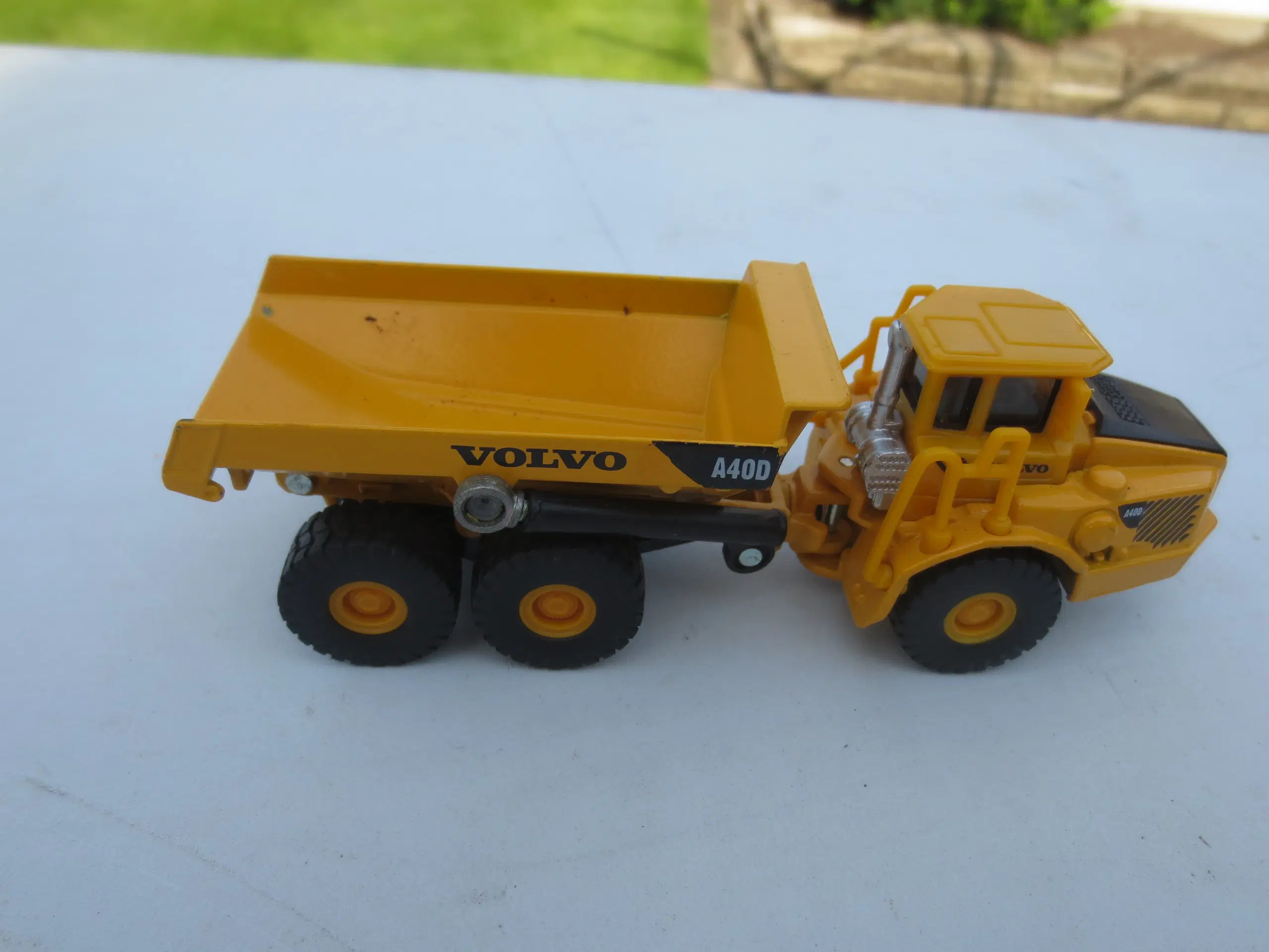 1 stk Volvo Dumper A40D i Siku