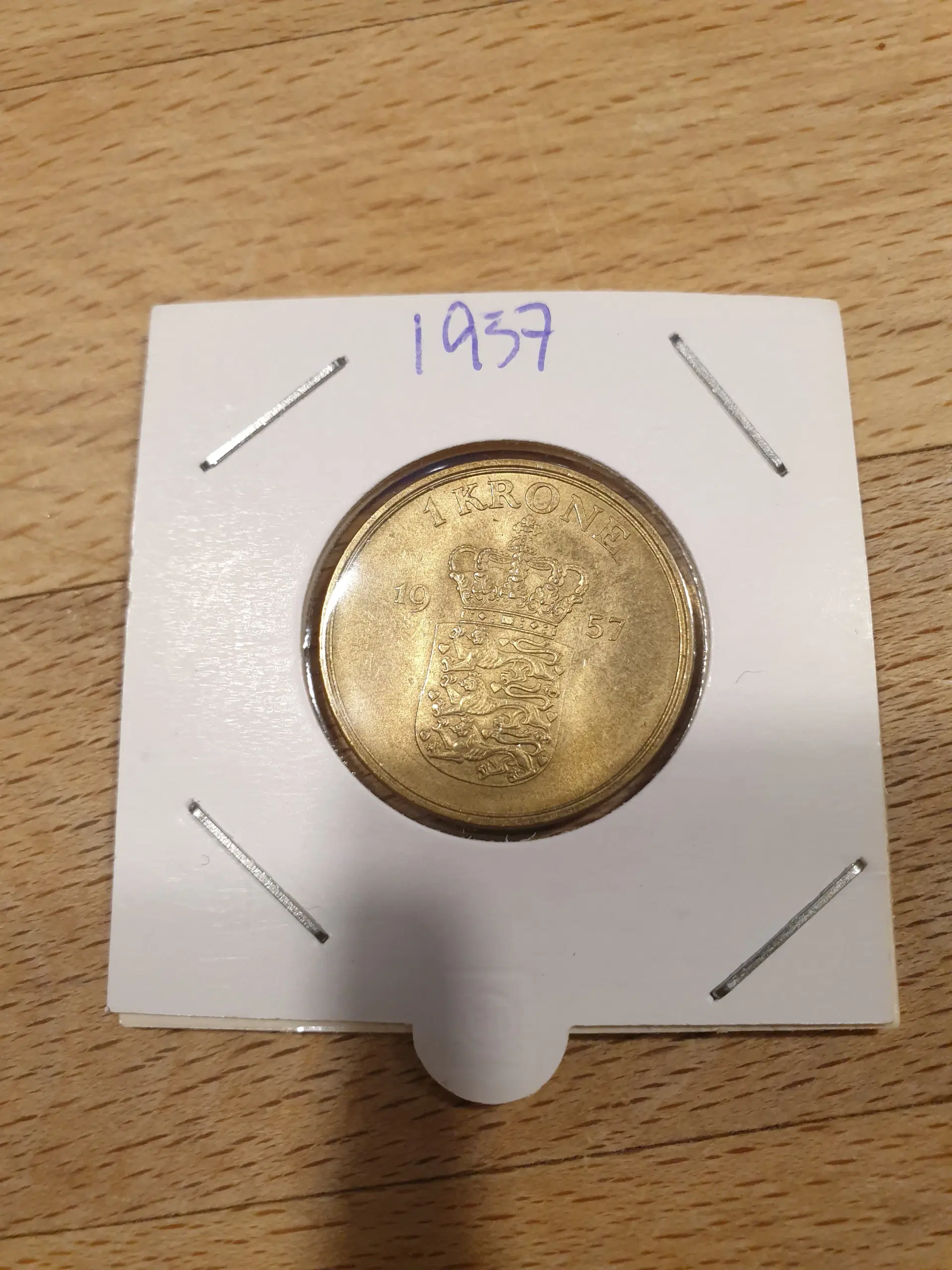 8 Forskellige 1 Kroner