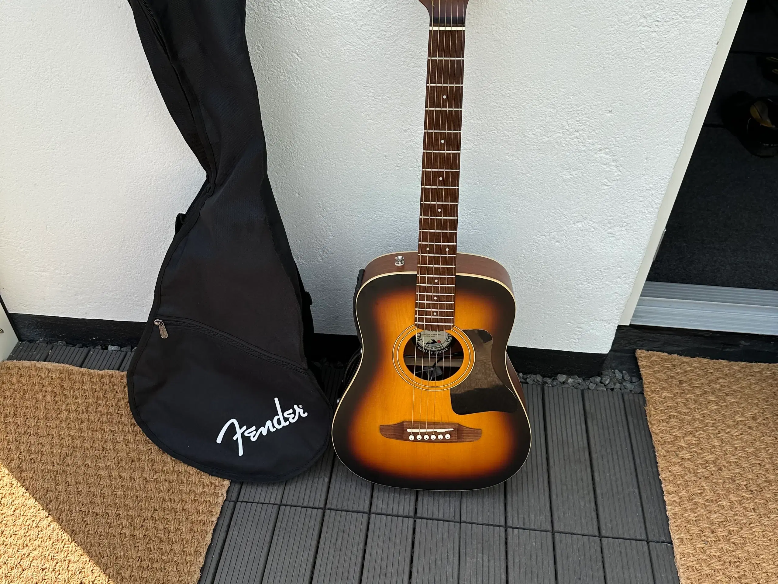 Fender Redondo mini