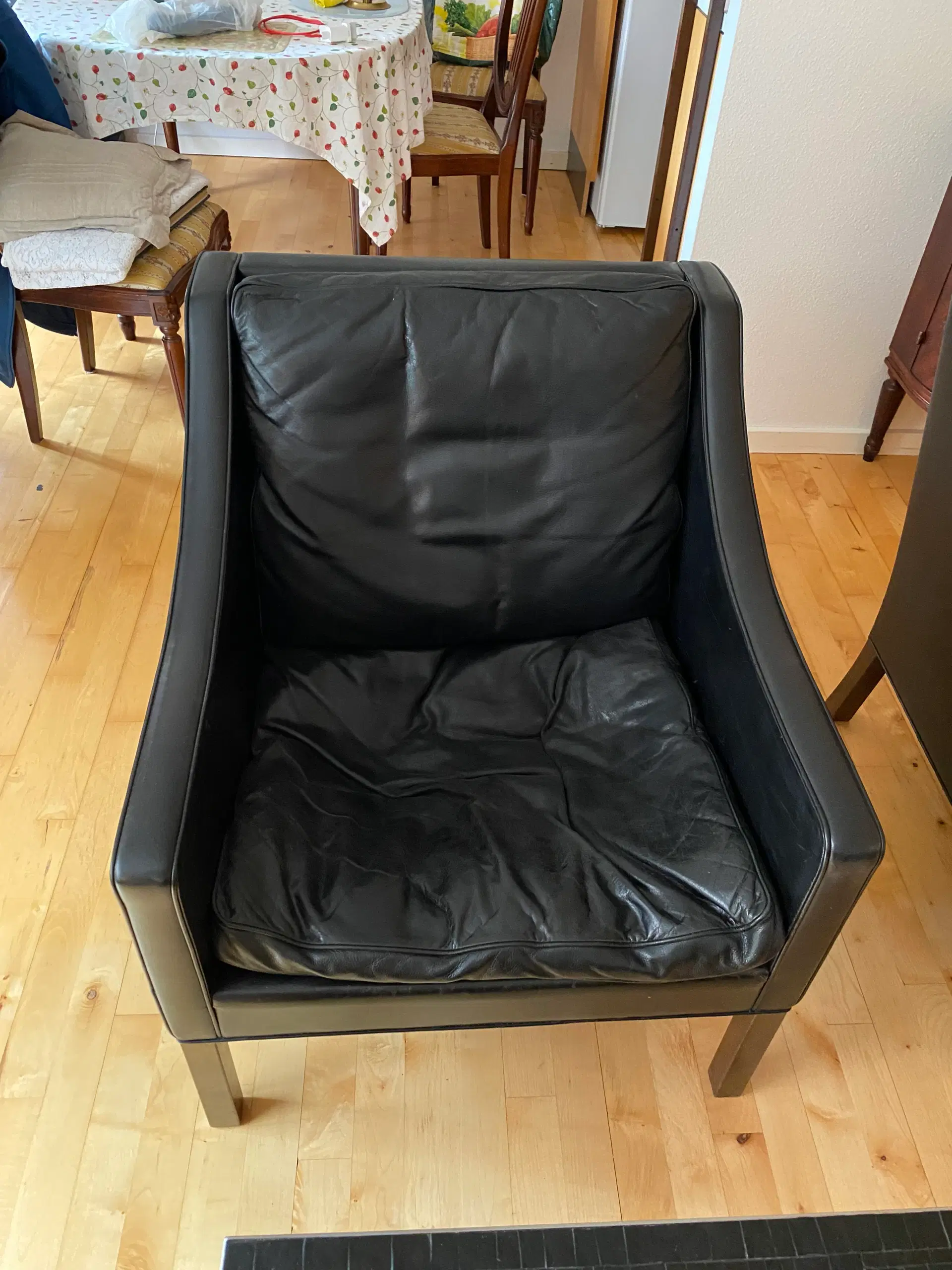 Børge Mogensen - sofa (2213) og 3 lænestole (2207)