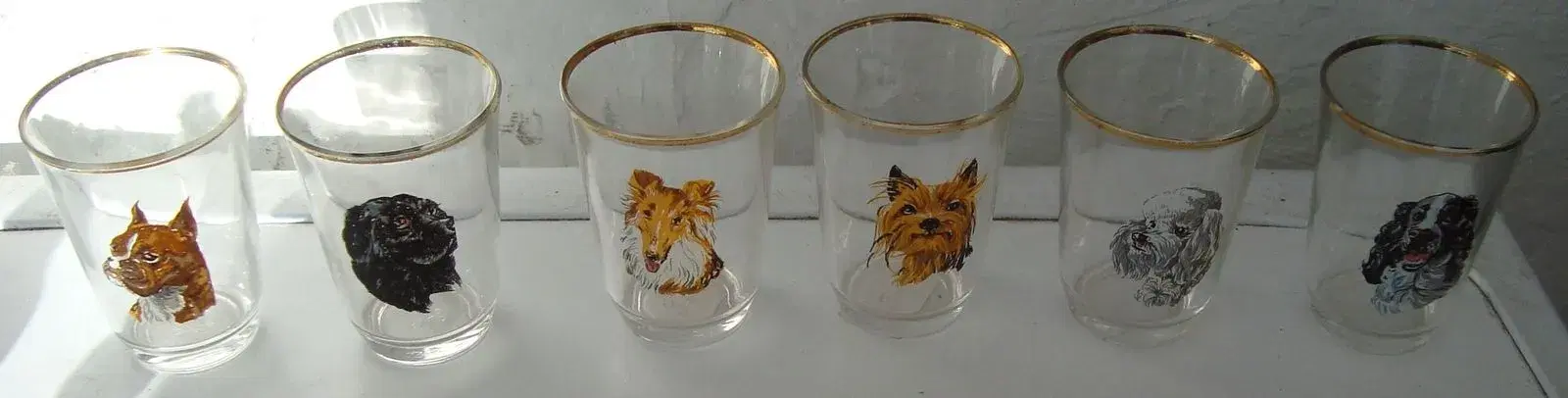 Mindre Glas med hunde