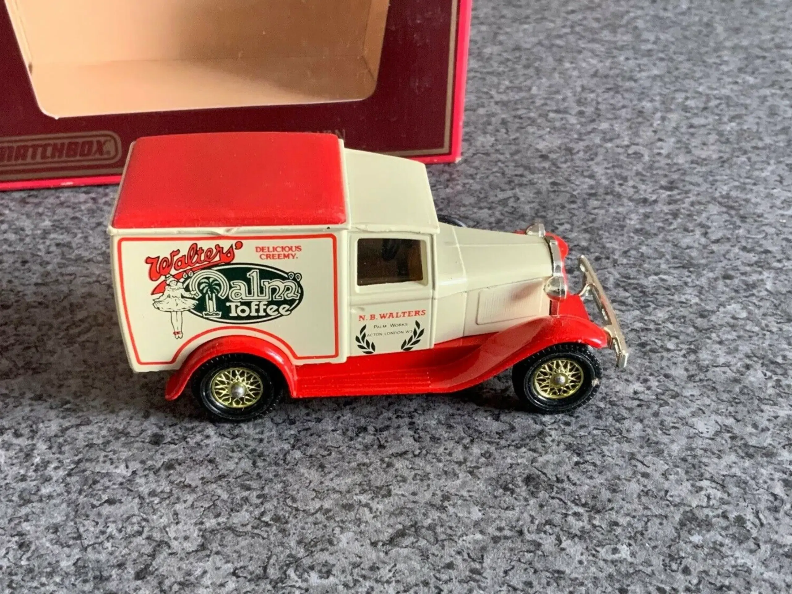 Matchbox Y-22 1930 Model “A” Ford Van