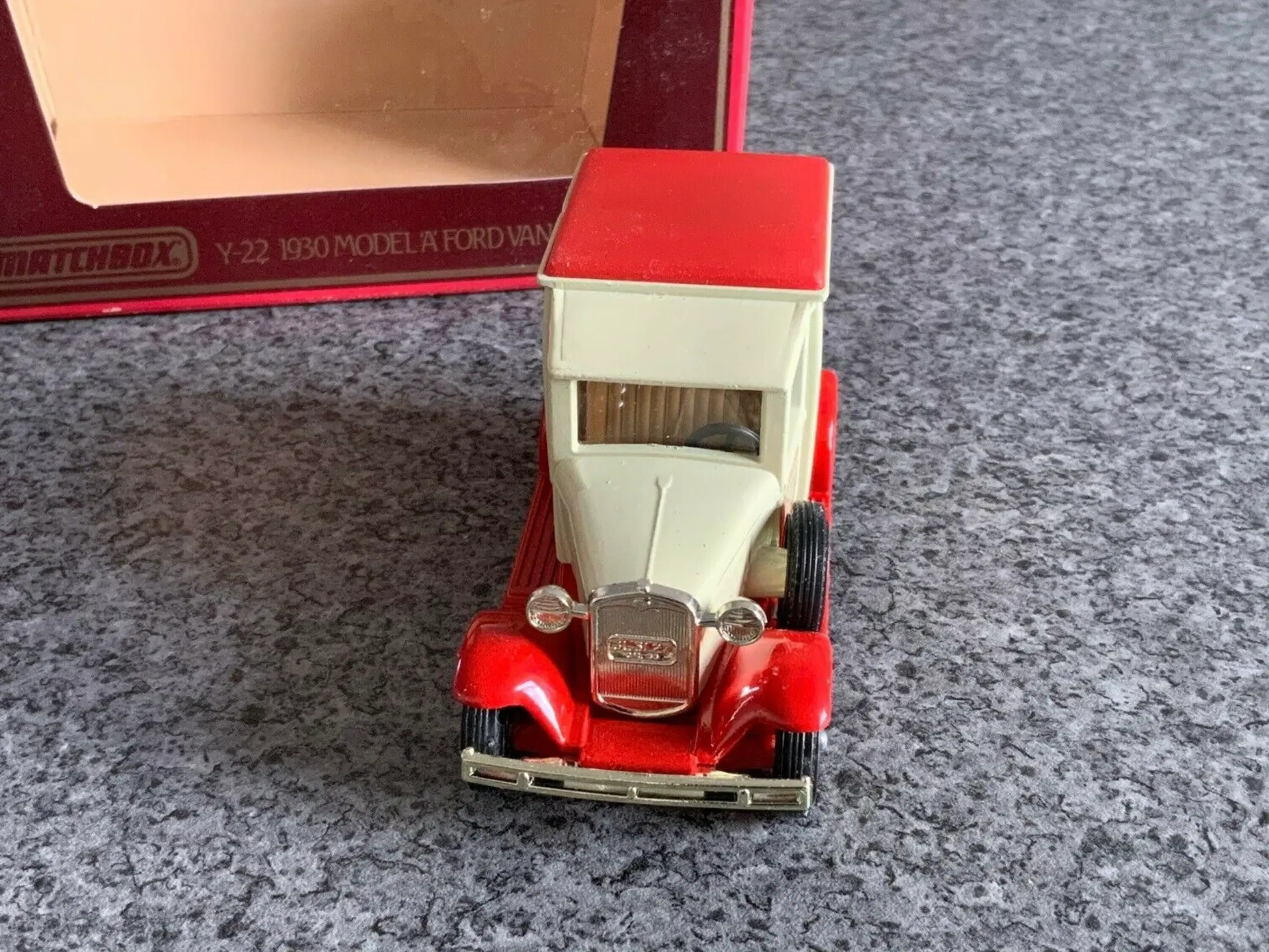 Matchbox Y-22 1930 Model “A” Ford Van