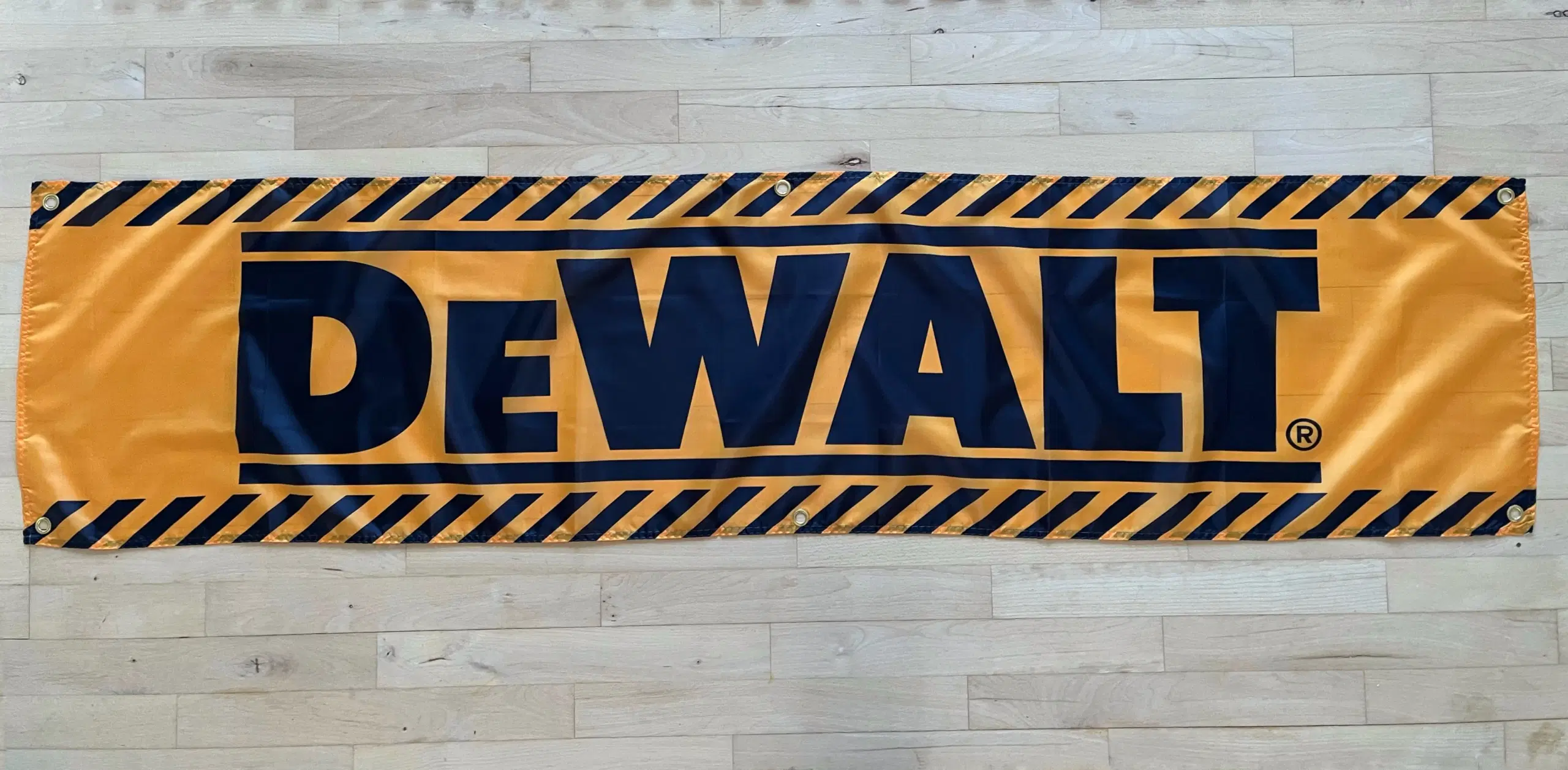 Flag med DeWalt