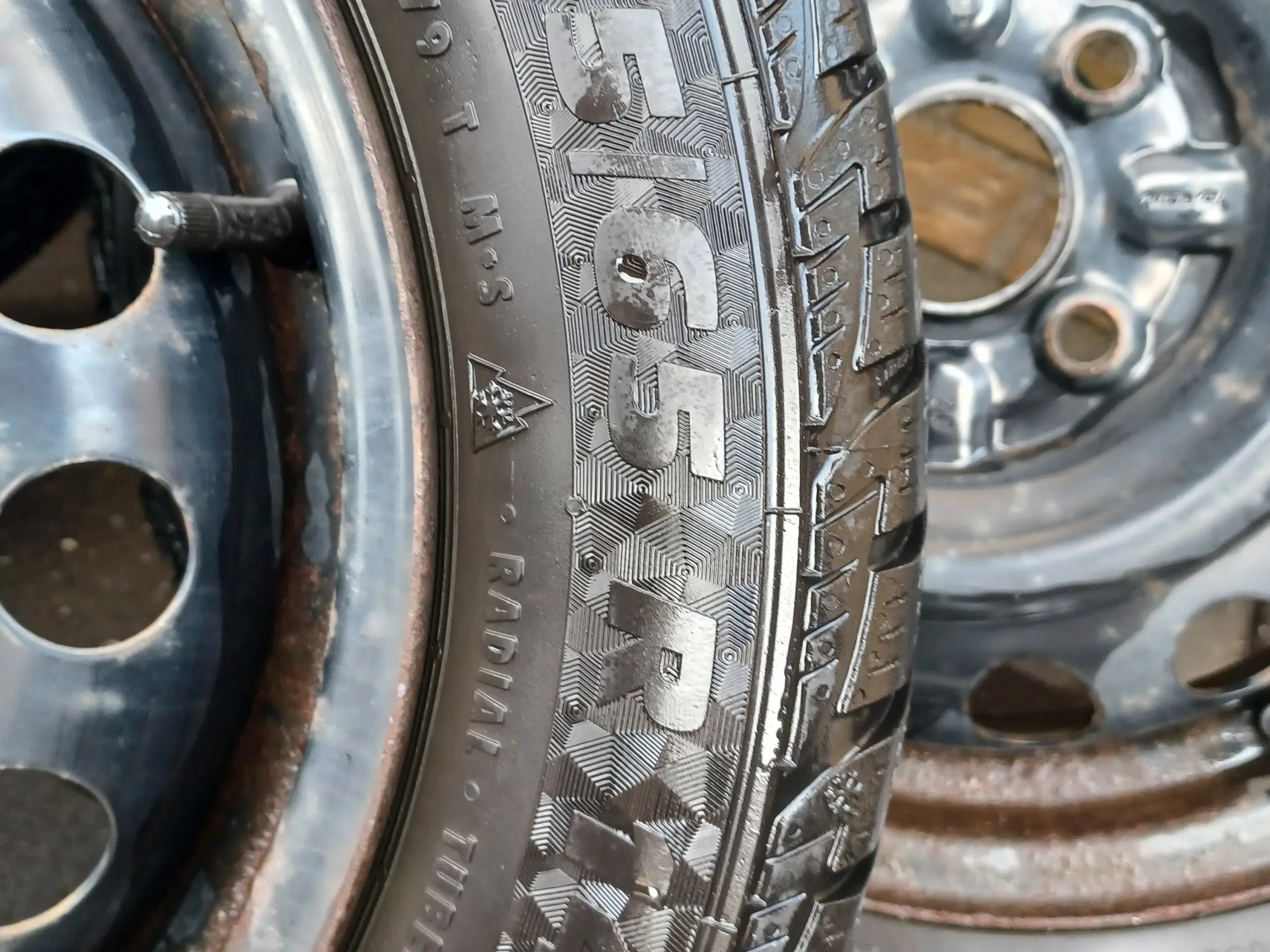 Vinterdæk 165/65 R14 SNOW WIN 2