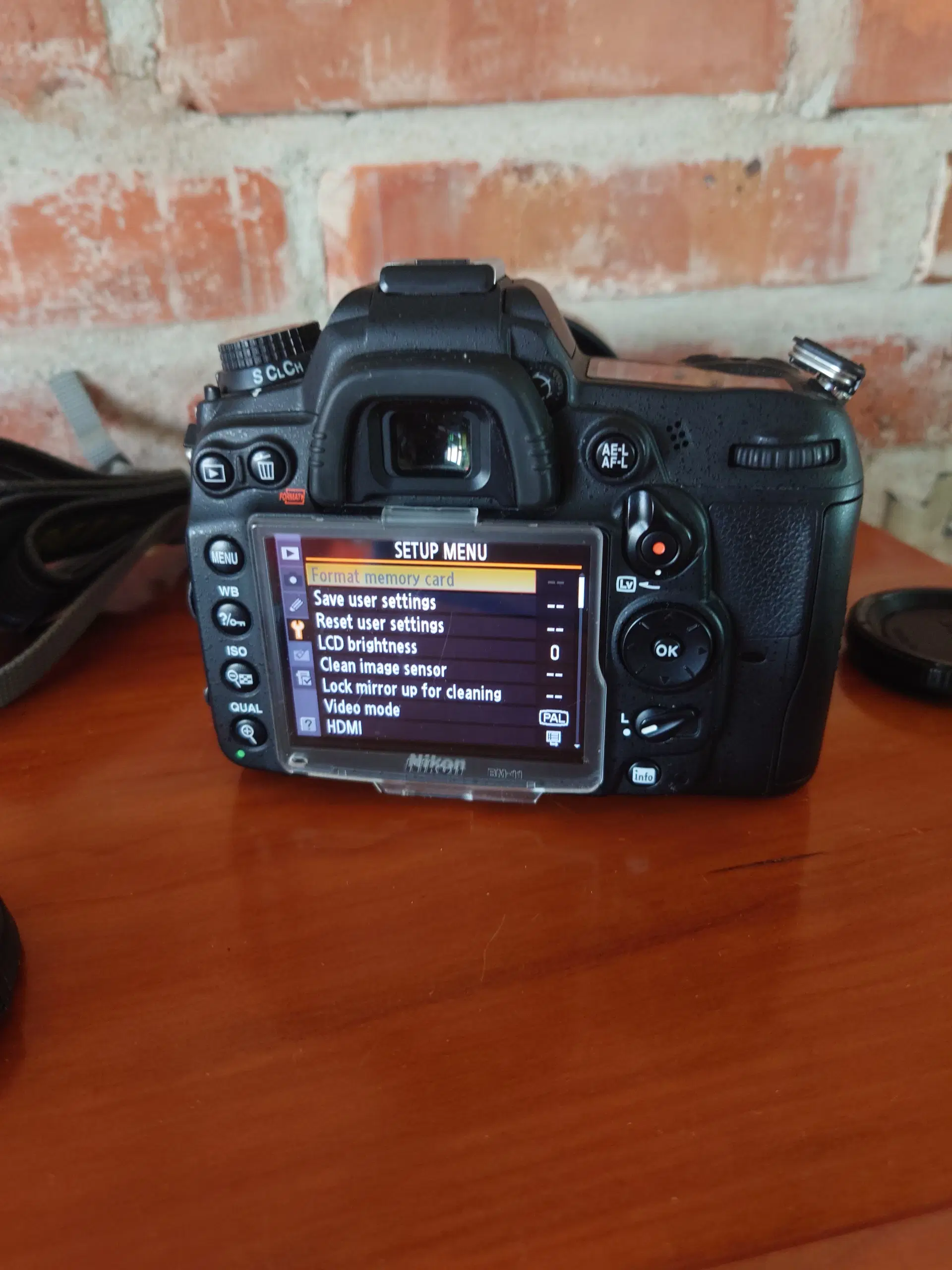 Nikon D7000 168mp 16gb ram  28-200mm  objektiv