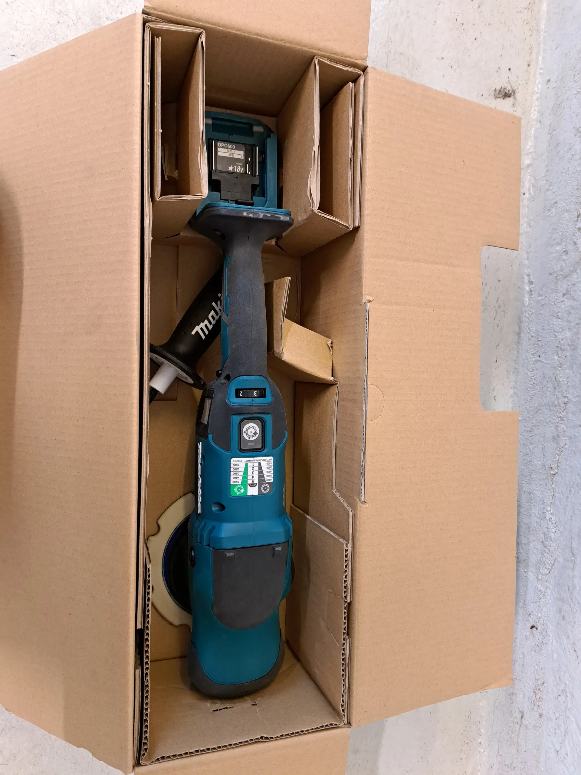 Makita kulløs 18v polermaskine