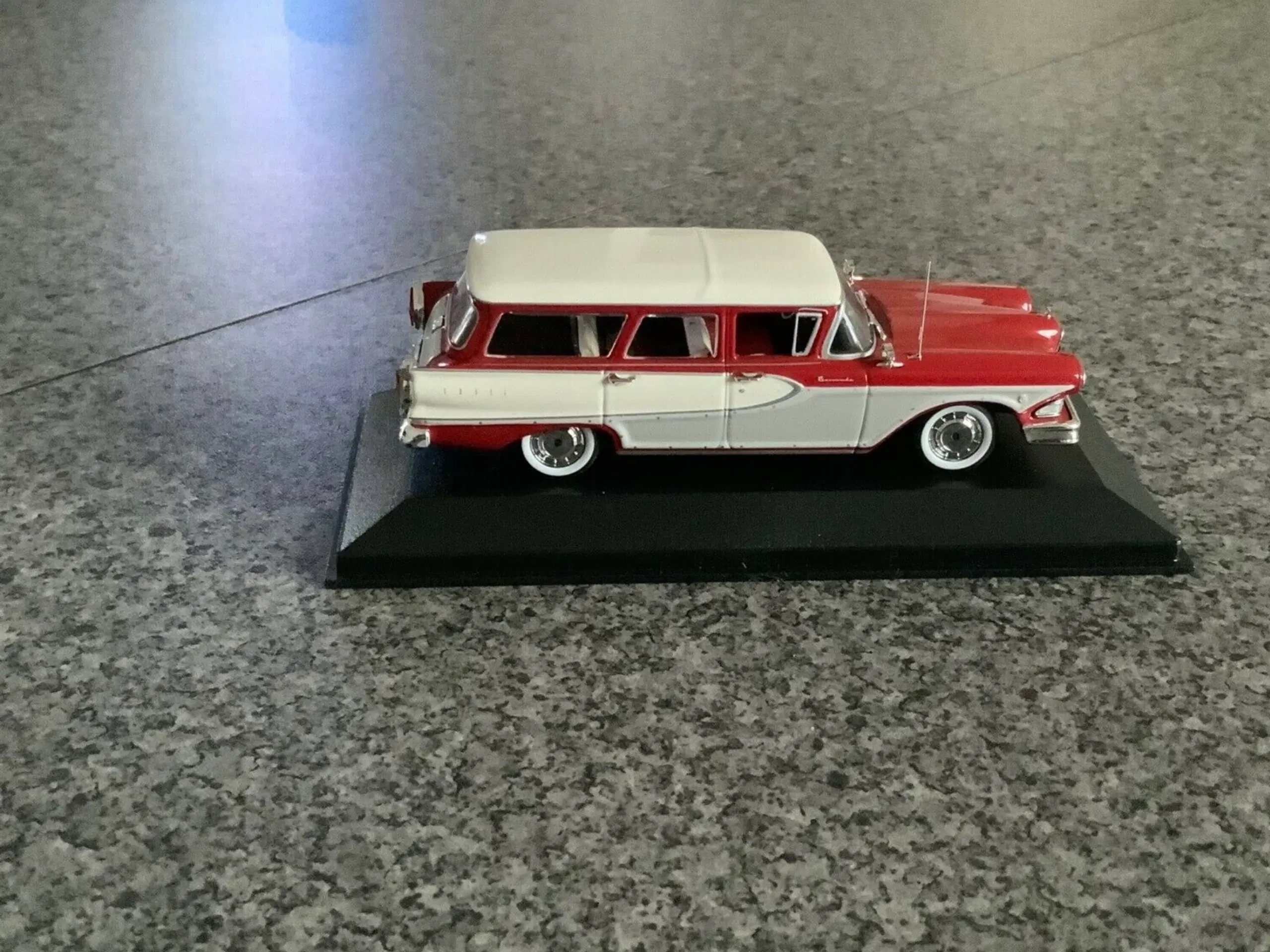 Minichamps Edsel Bermuda Station Wagon