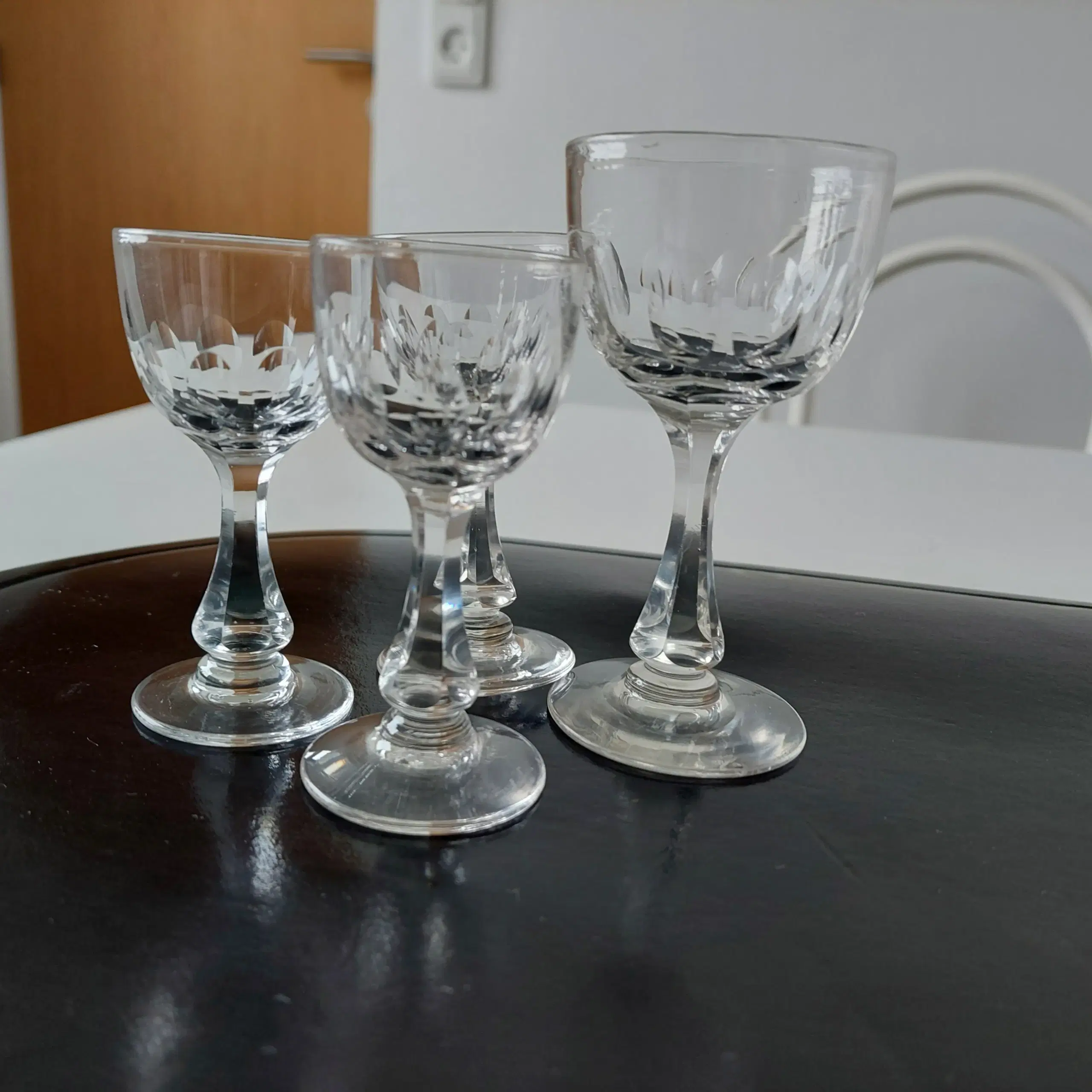 Derby glas fra Holmgård mv