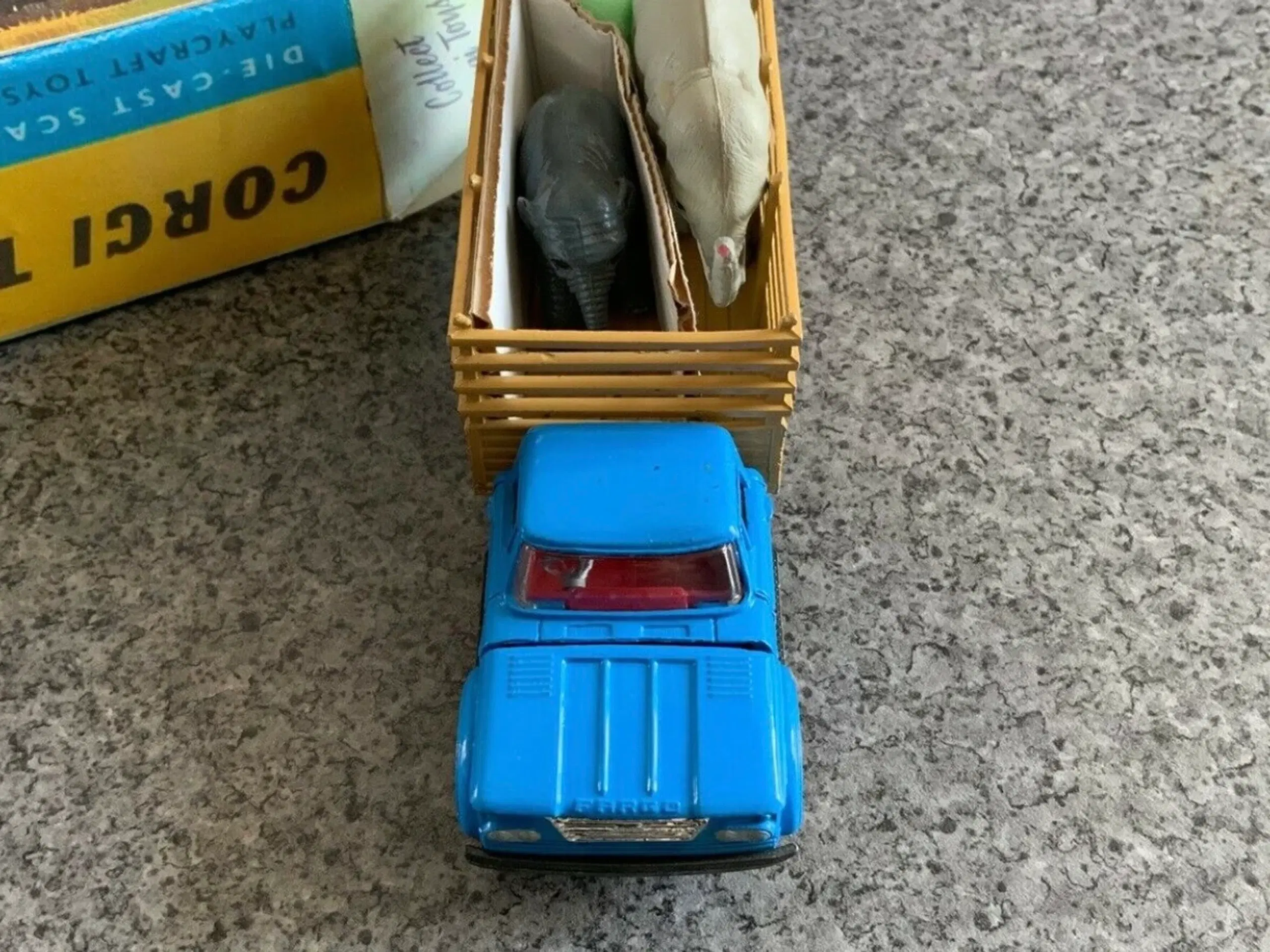 Corgi Toys No 484 Dodge Kew  Fargo Tipper