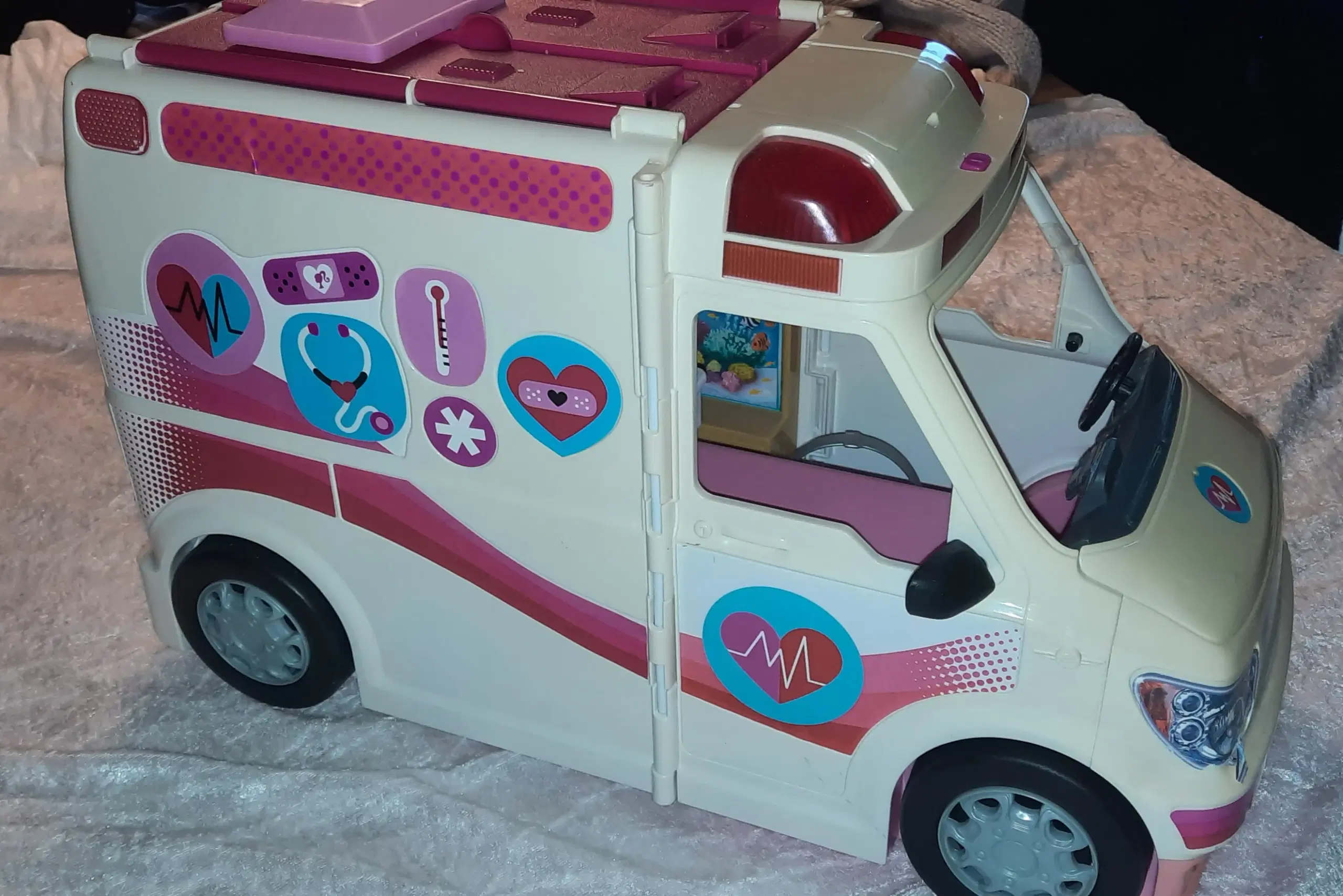 Barbie ambulance