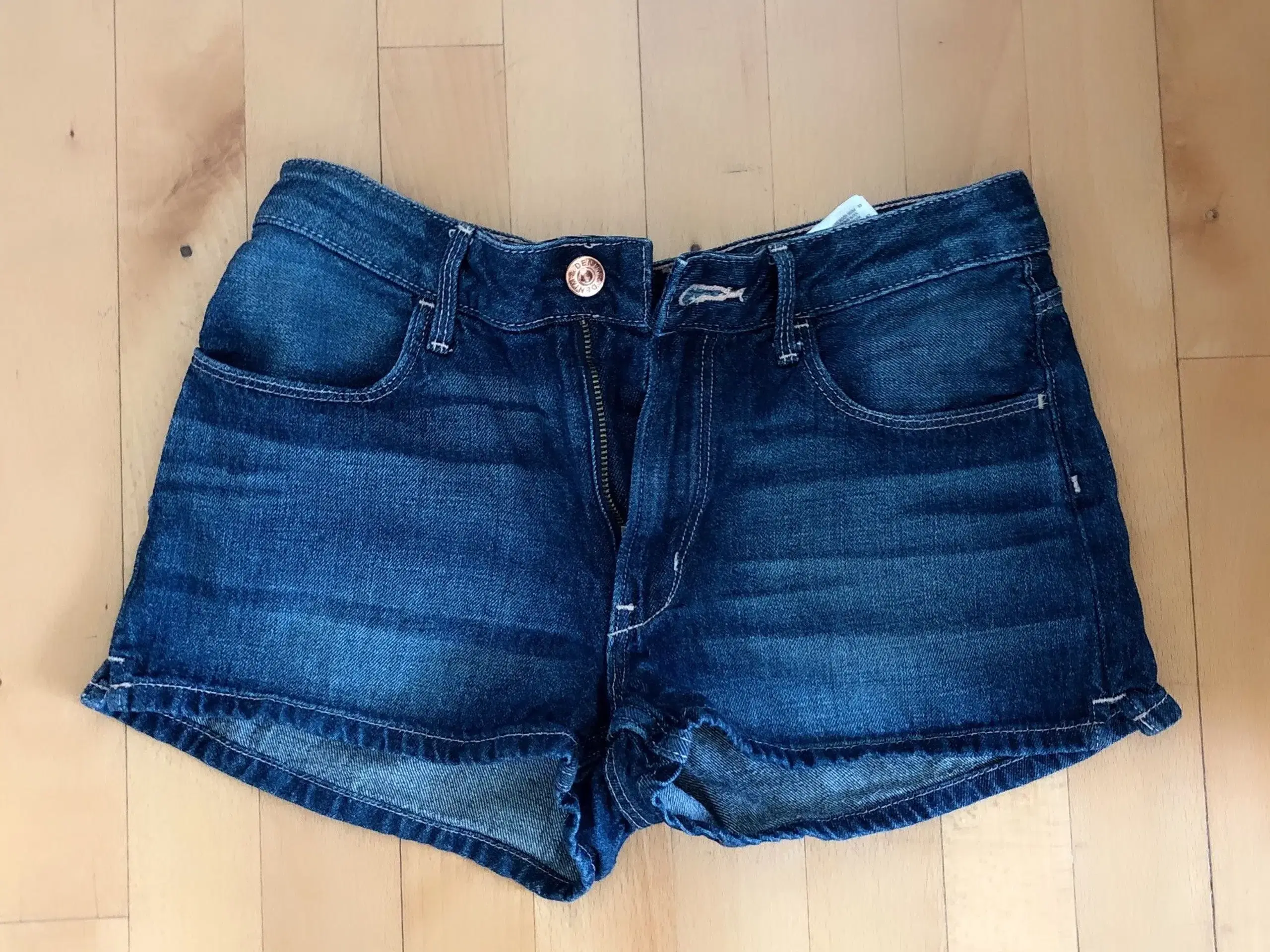 HM denimshorts str 158 cm 12-13 år