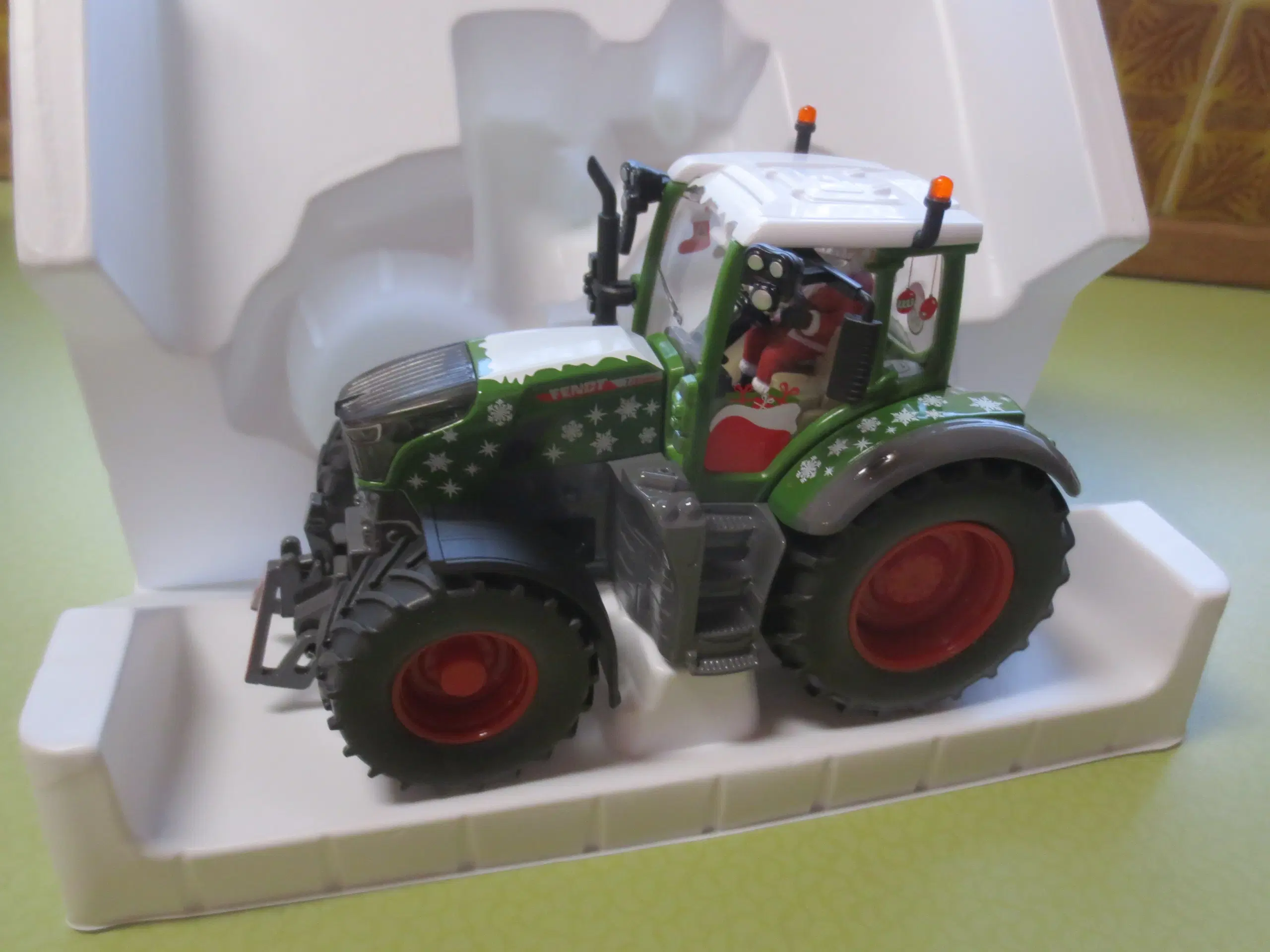 1 stk Ny Fendt 728 Vario Julemodel