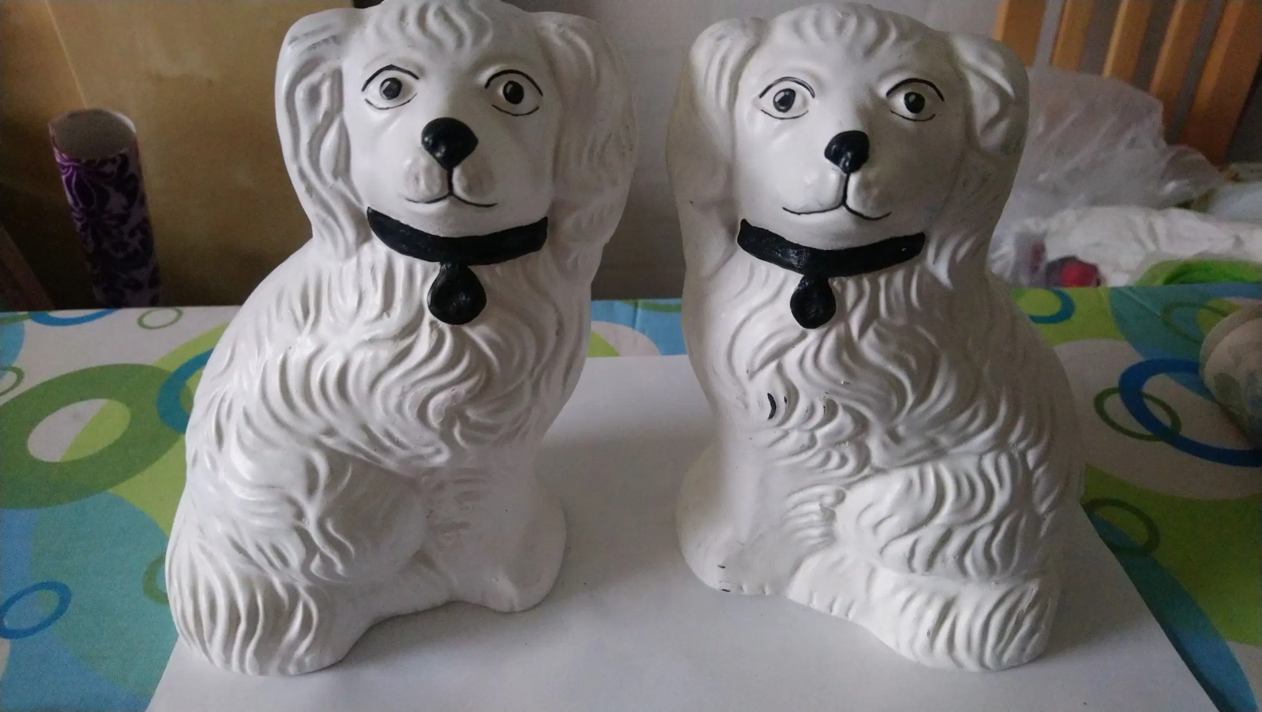 2 hunde figurer