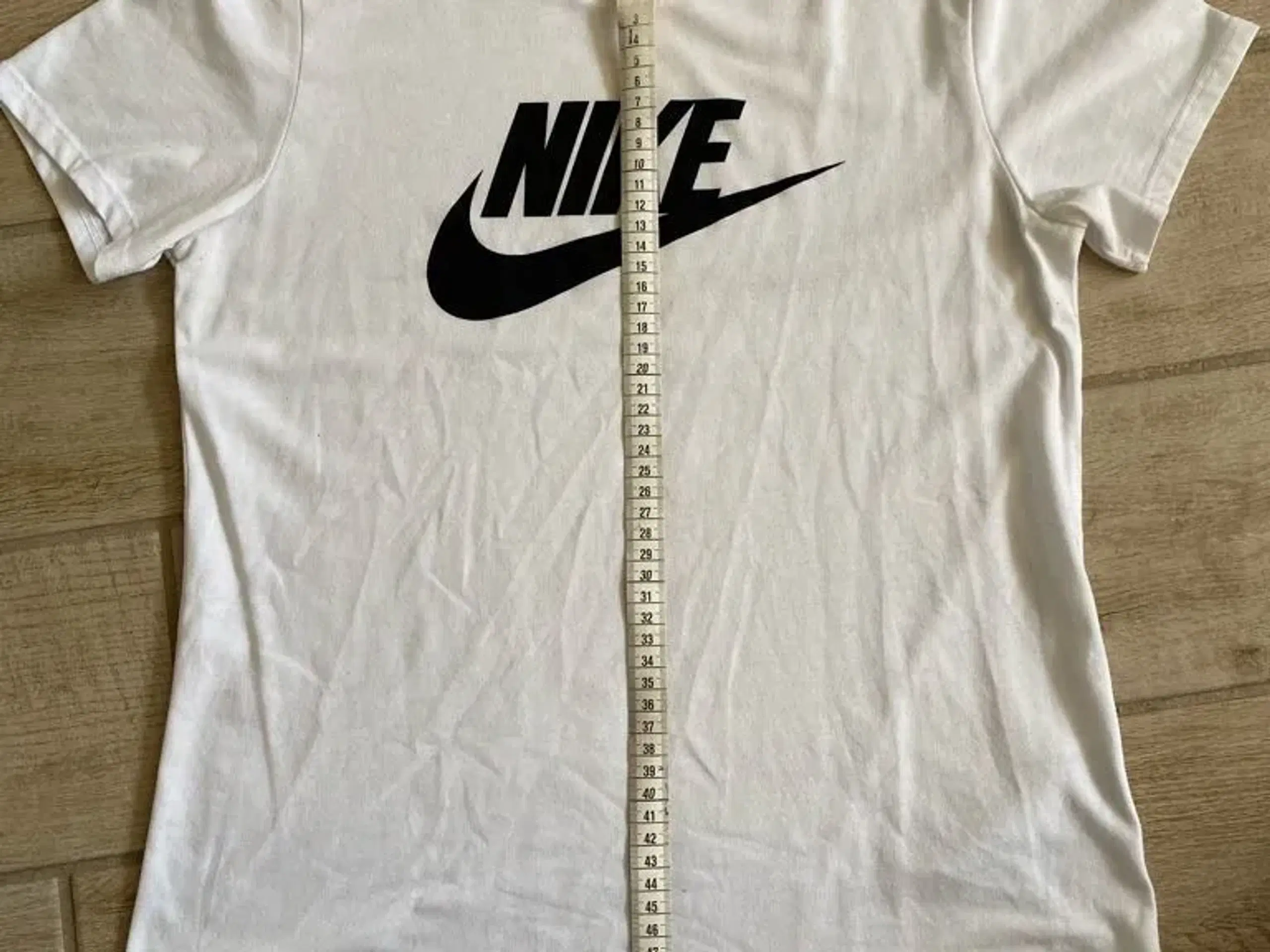 Nike tshirt