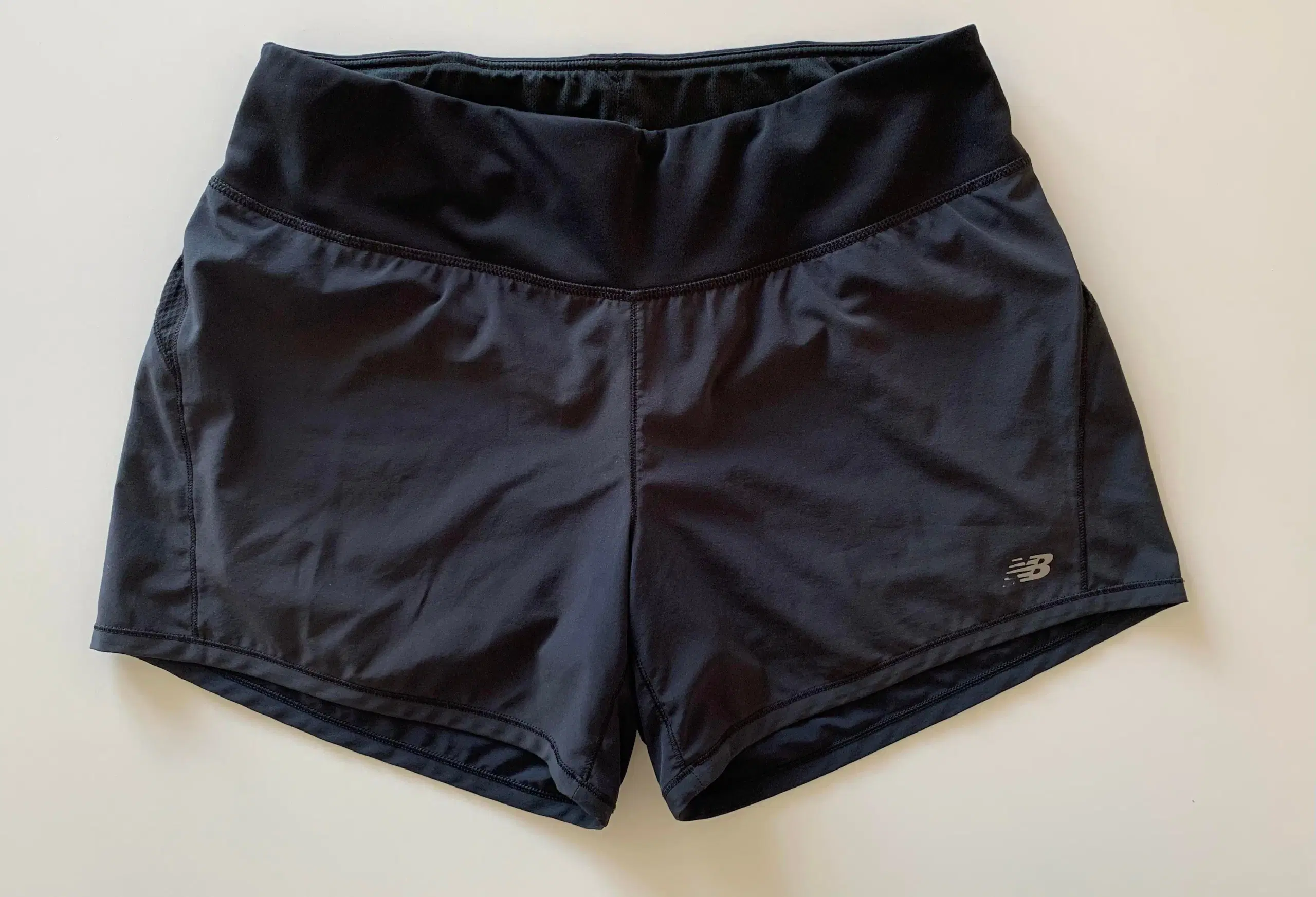 New Balance Impact 5 Inch 2 in 1 shorts damemodel