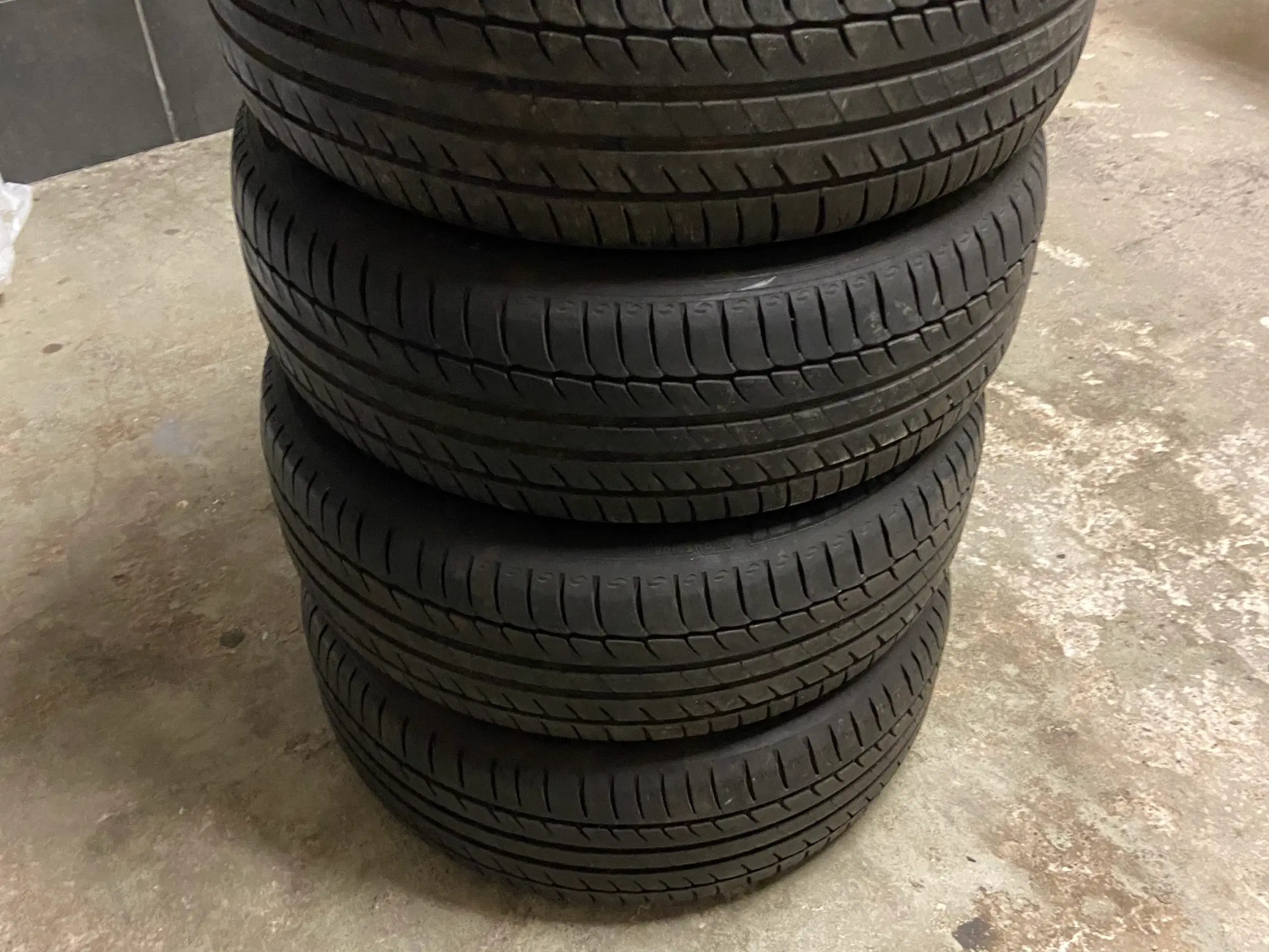 Michelin Sommerdæk 205/60 R16 - 5mm