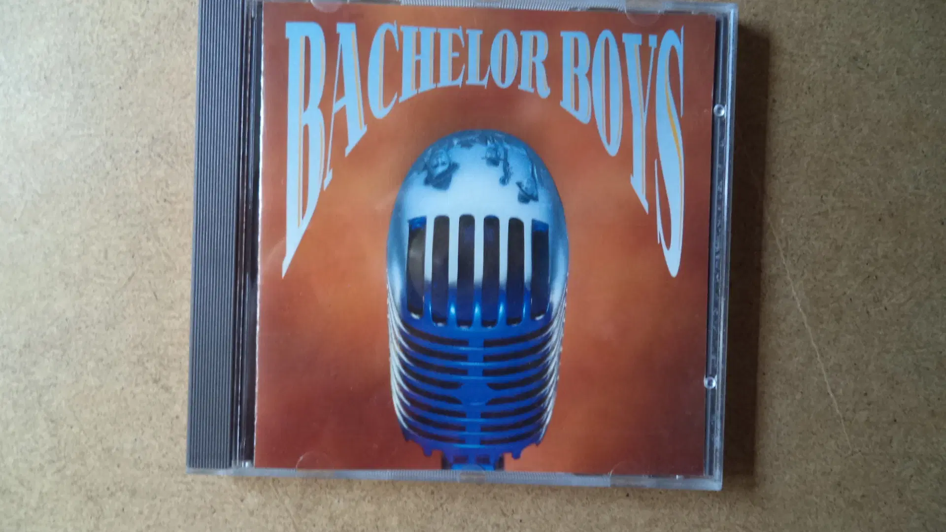 Bachelor Boys ** Bachelor Boys (spark cd 001)    O