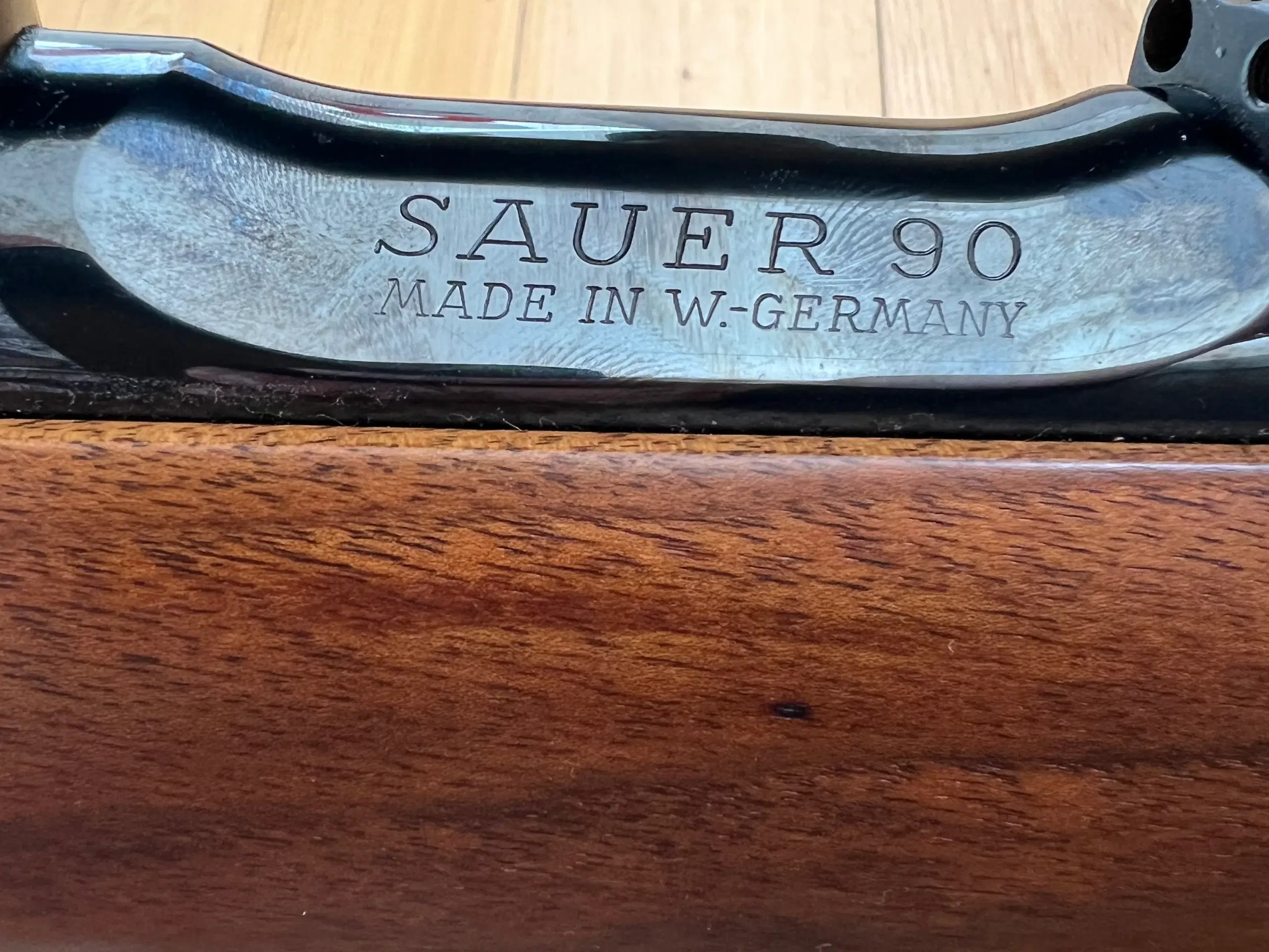 Sauer 90 fuldskæftet + Swarovski