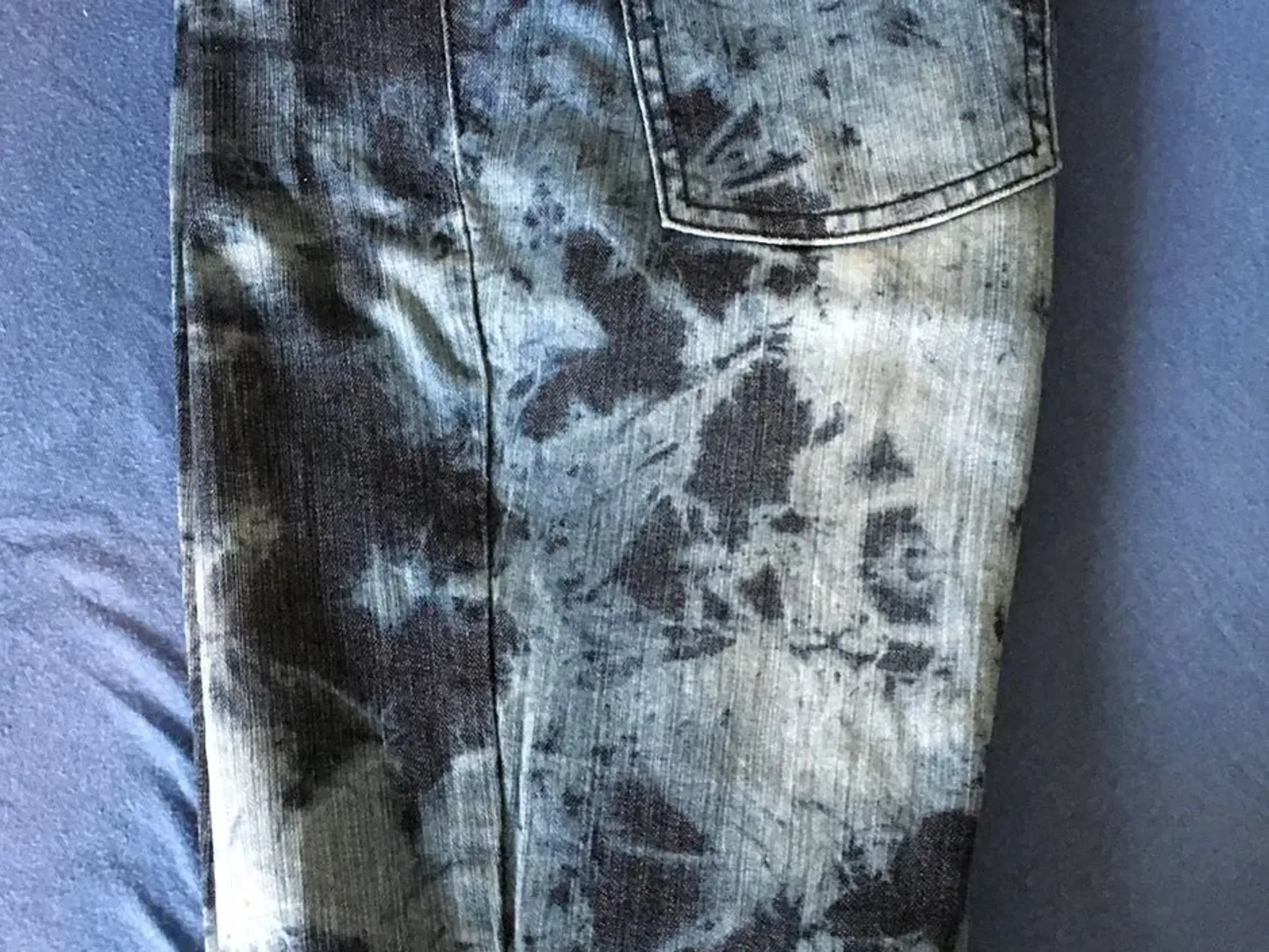 Tie Dye Washed denim til salg